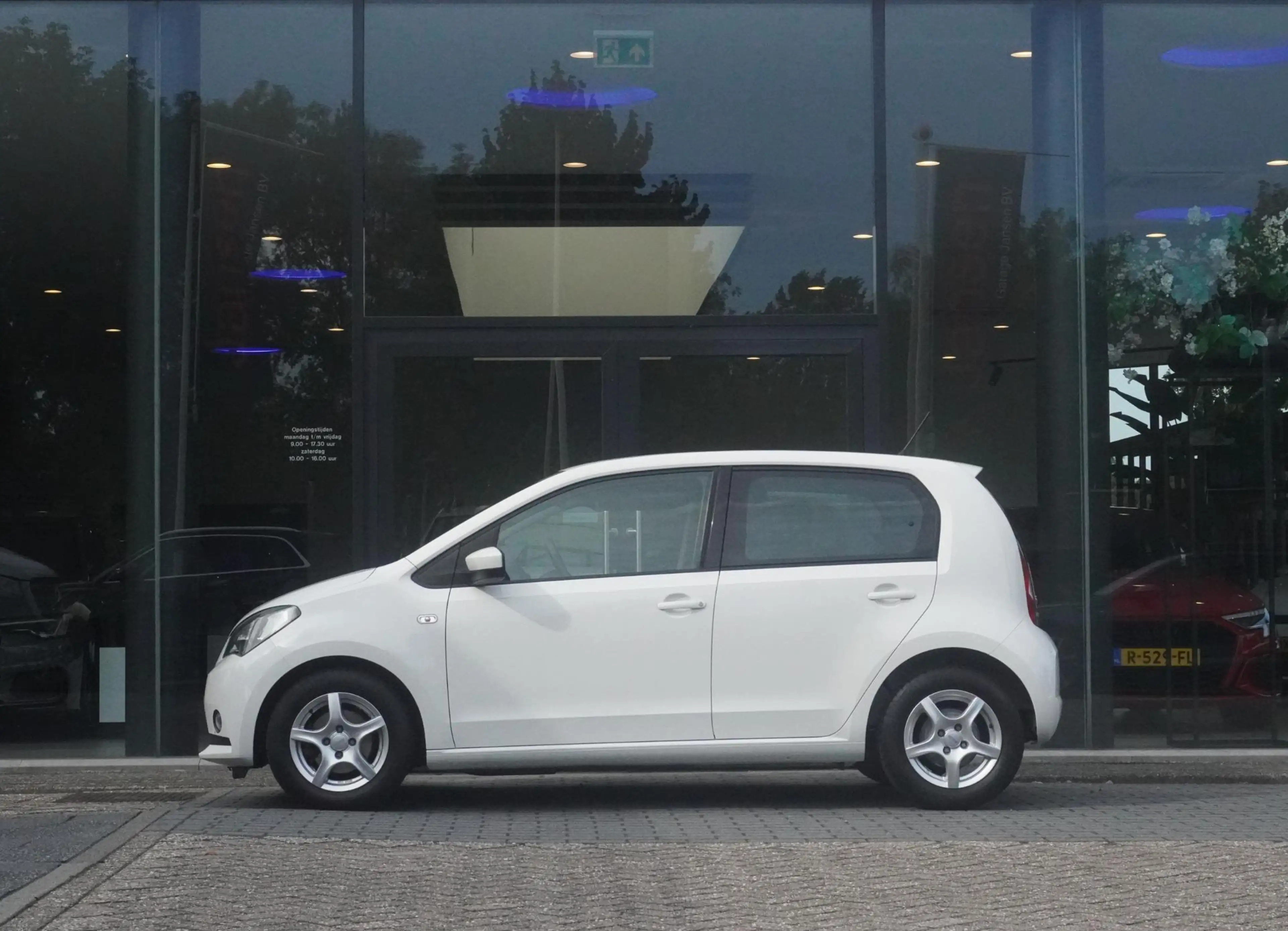 SEAT Mii 1.0 Style Intense | BTW | NAP | CRUISE CTRL | STOE — photo 2