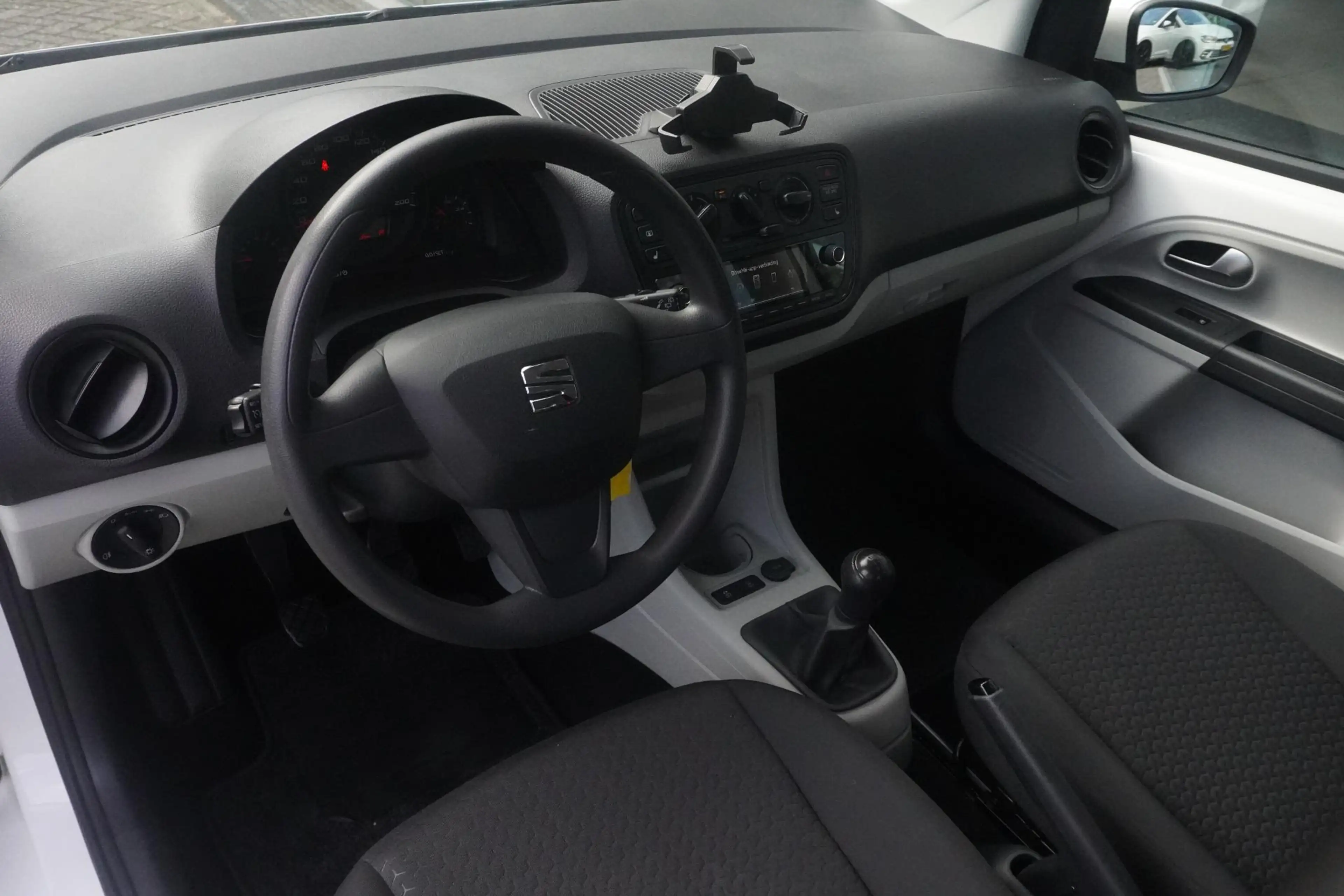 SEAT Mii 1.0 Style Intense | BTW | NAP | CRUISE CTRL | STOE — photo 11