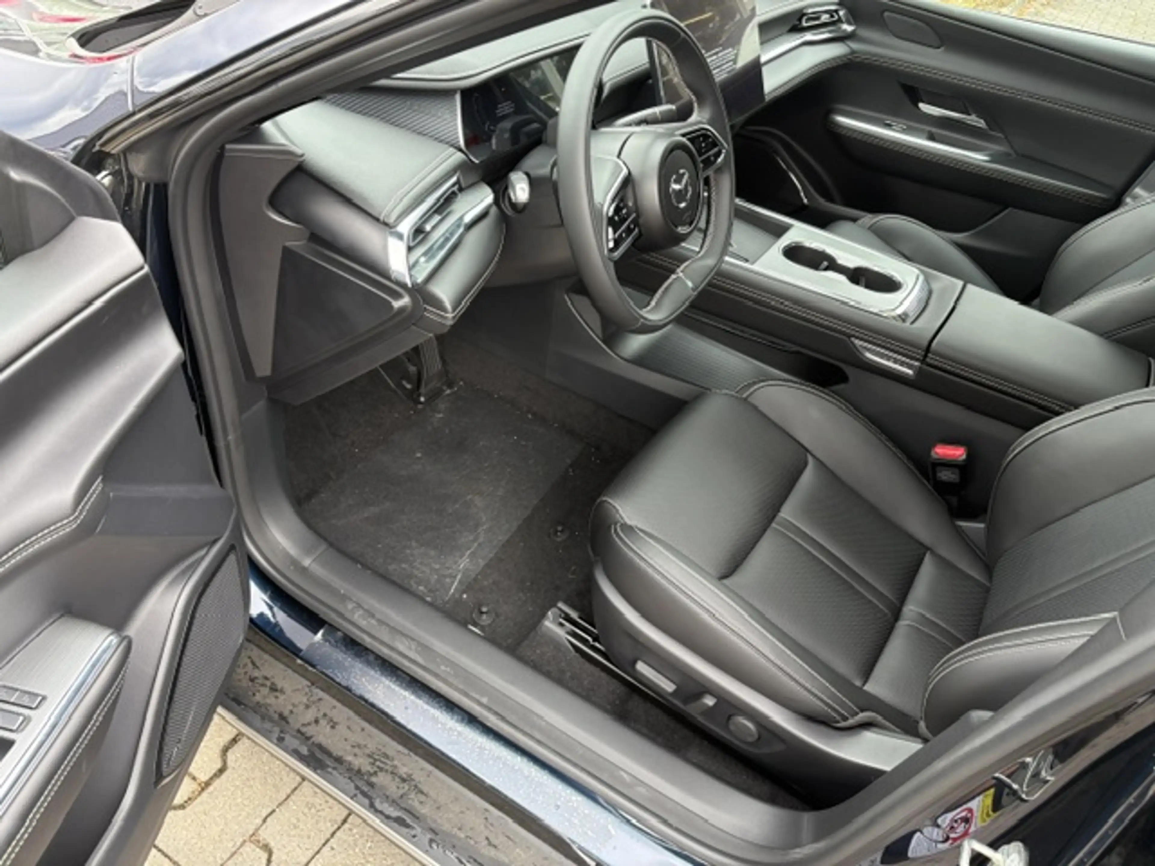 Mazda 6e EV 258ps RWD Takumi Leder Schwarz — photo 12
