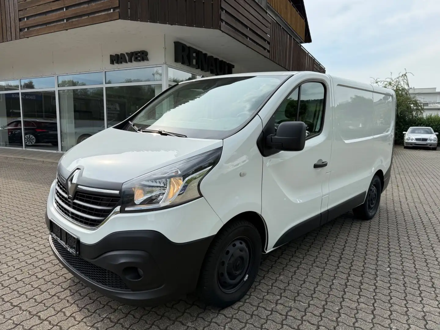 Renault Trafic ENERGY dCi 145*L1H1*3,0t*Komfort*Kasten* Weiß - 1