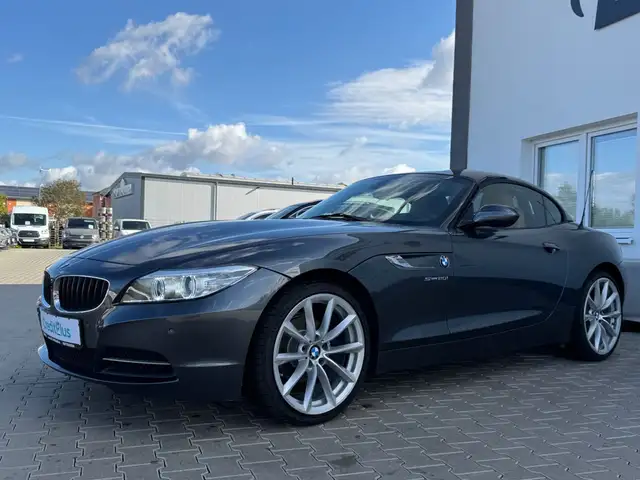 BMW Z4 view 3