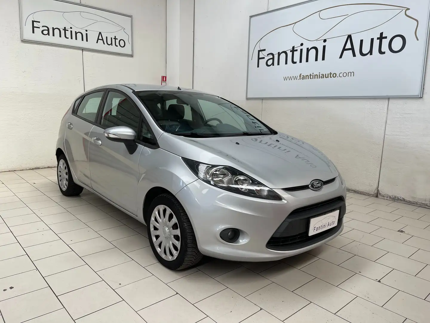 Ford Fiesta 5porte 1.2 - Ok Neopatentati-Descrizione in Bio Ezüst - 1