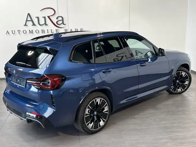 BMW iX3 view 5