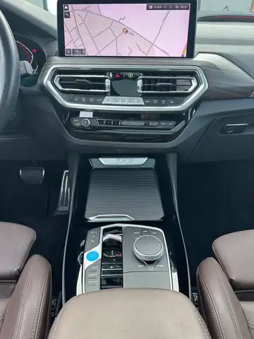 BMW iX3 view 15