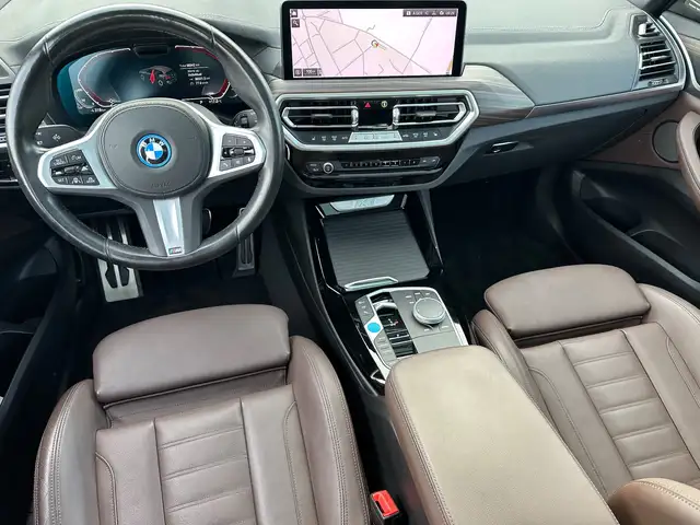 BMW iX3 view 14