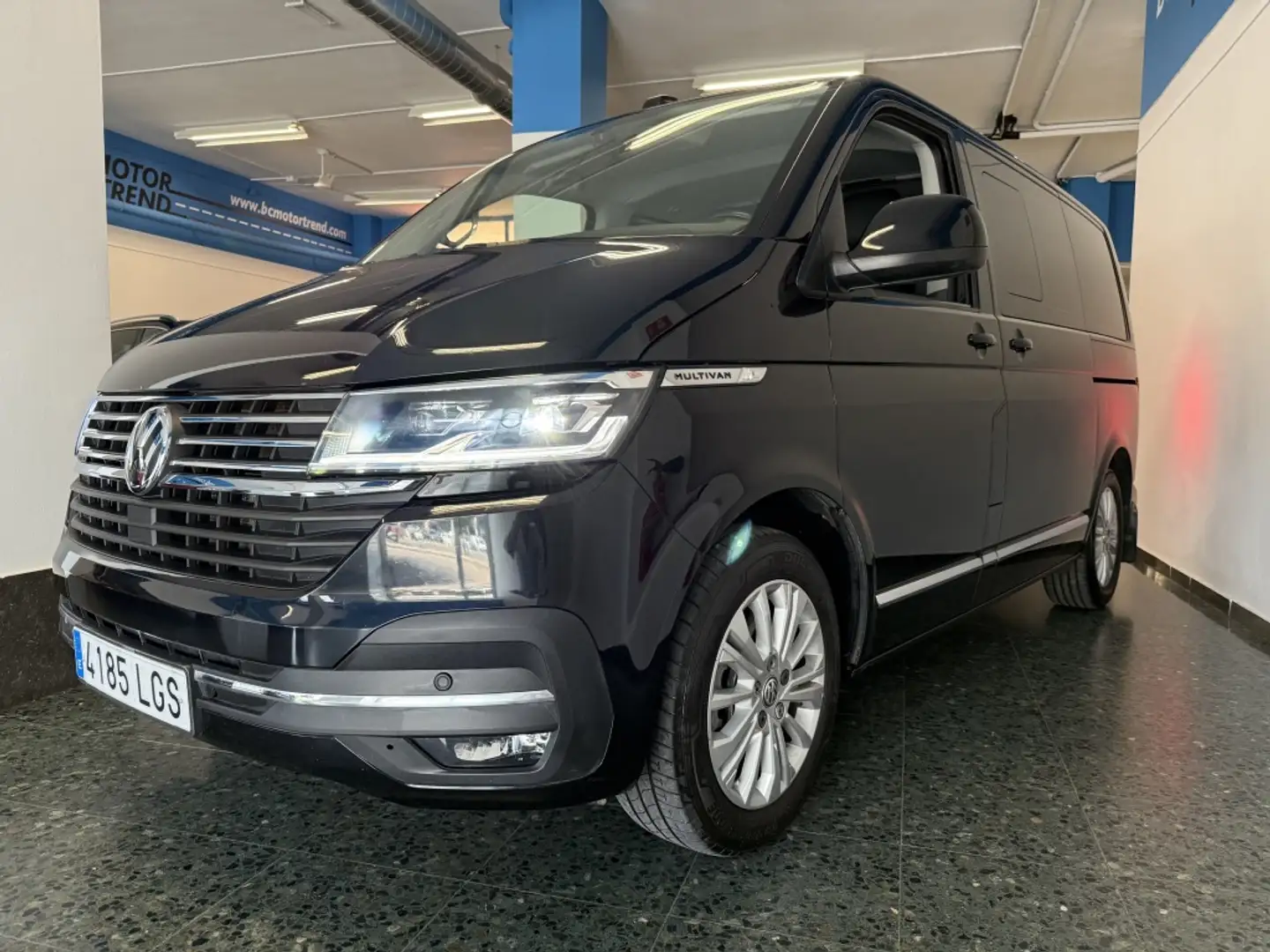 Volkswagen Multivan 2.0TDI SCR BMT Premium 4M DSG7 146kW Negro - 1