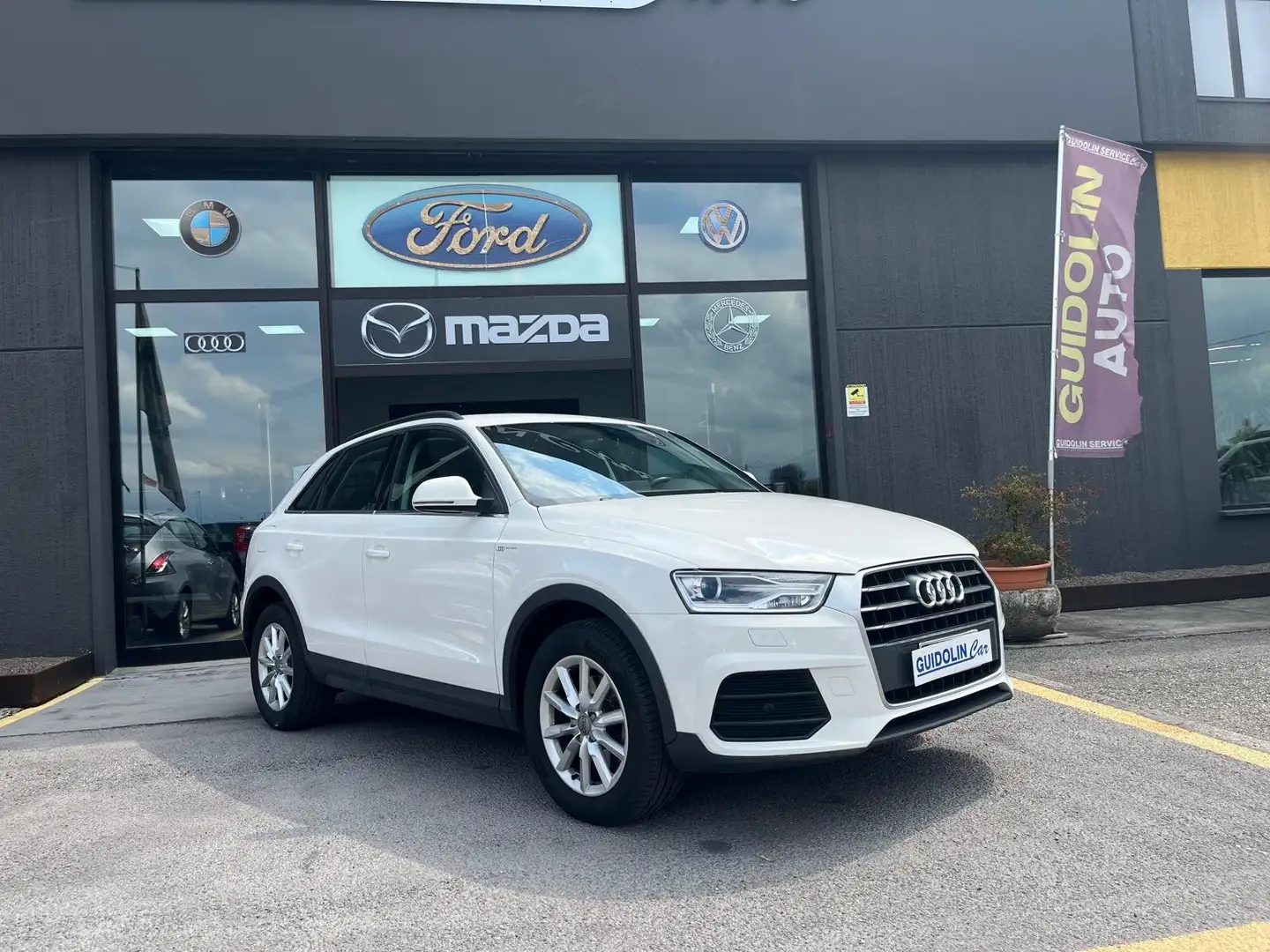 Audi Q3 Q3 2.0 tdi Business 150cv NAVI SENS ANT POST Wit - 1