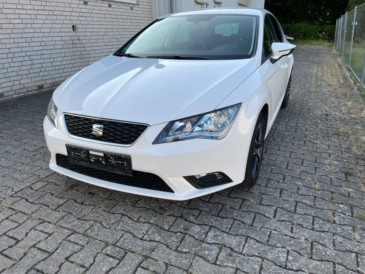 SEAT Leon Reference/ 1 Hand/ Scheckheftgepflegt Weiß - 1