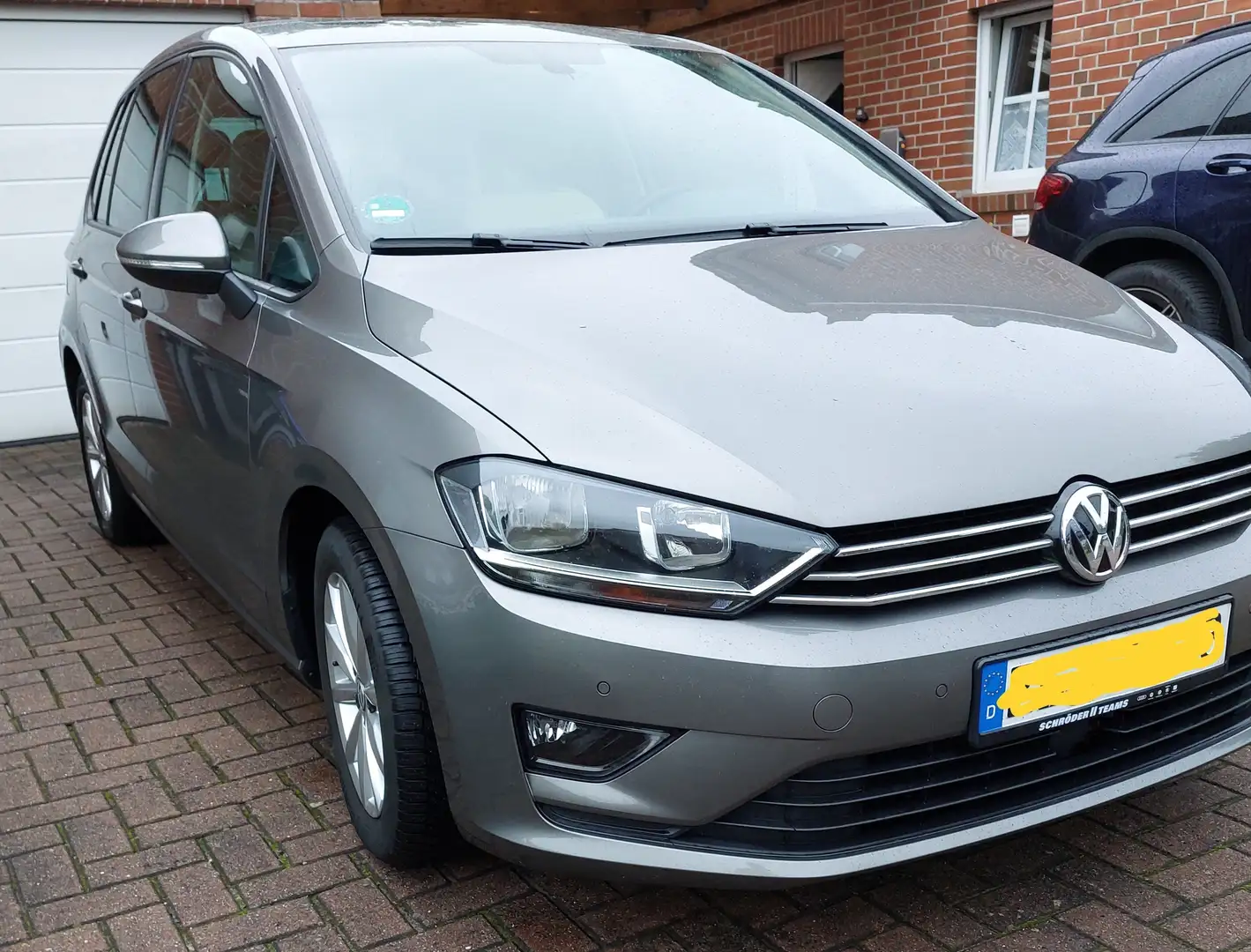 Volkswagen Golf Sportsvan Golf Sportsvan, Navi, Panoramadach, ACC-Tempomat Grau - 1