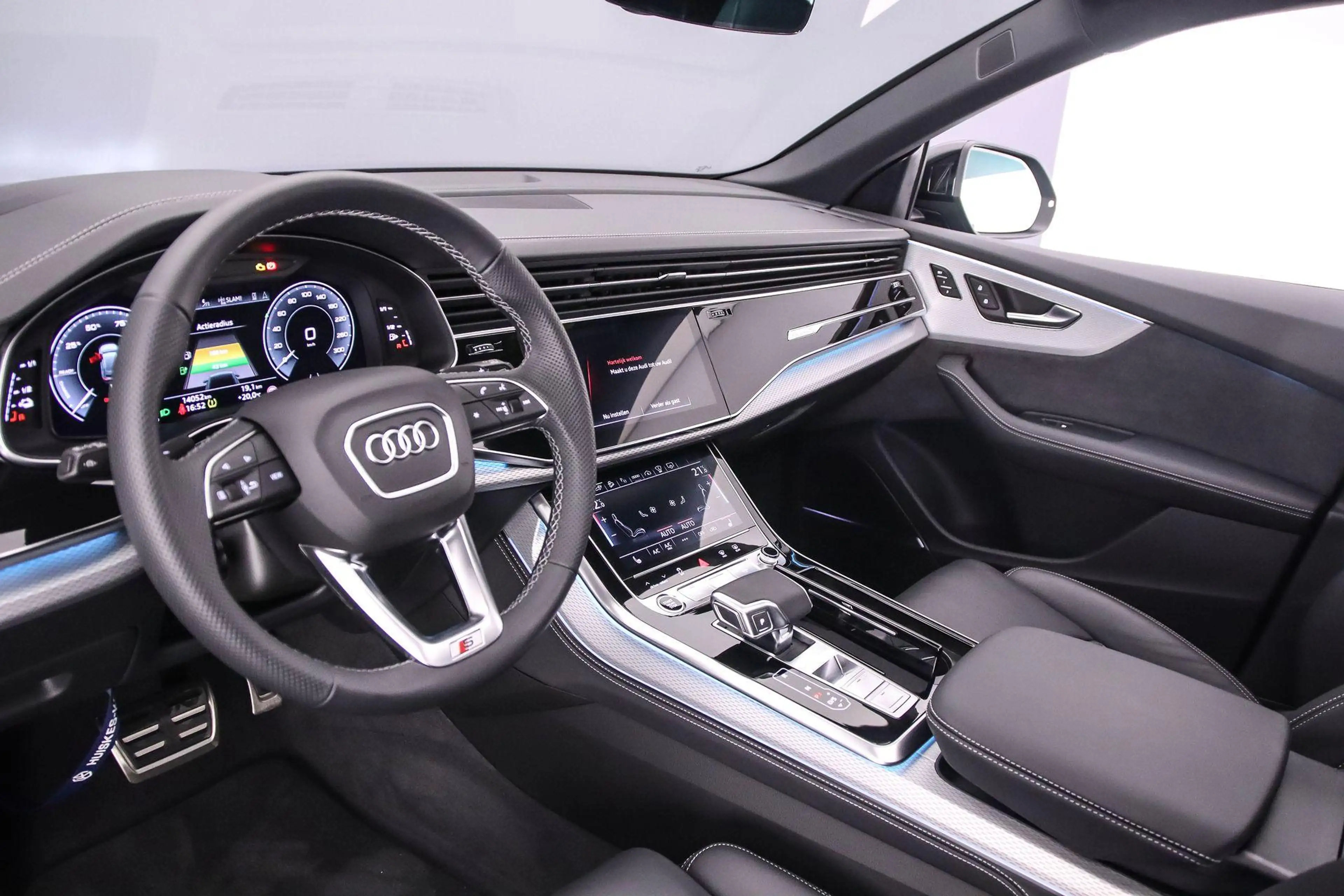 Audi Q8 60 TFSI e quattro Pro Line S Competition | Achtera — photo 10