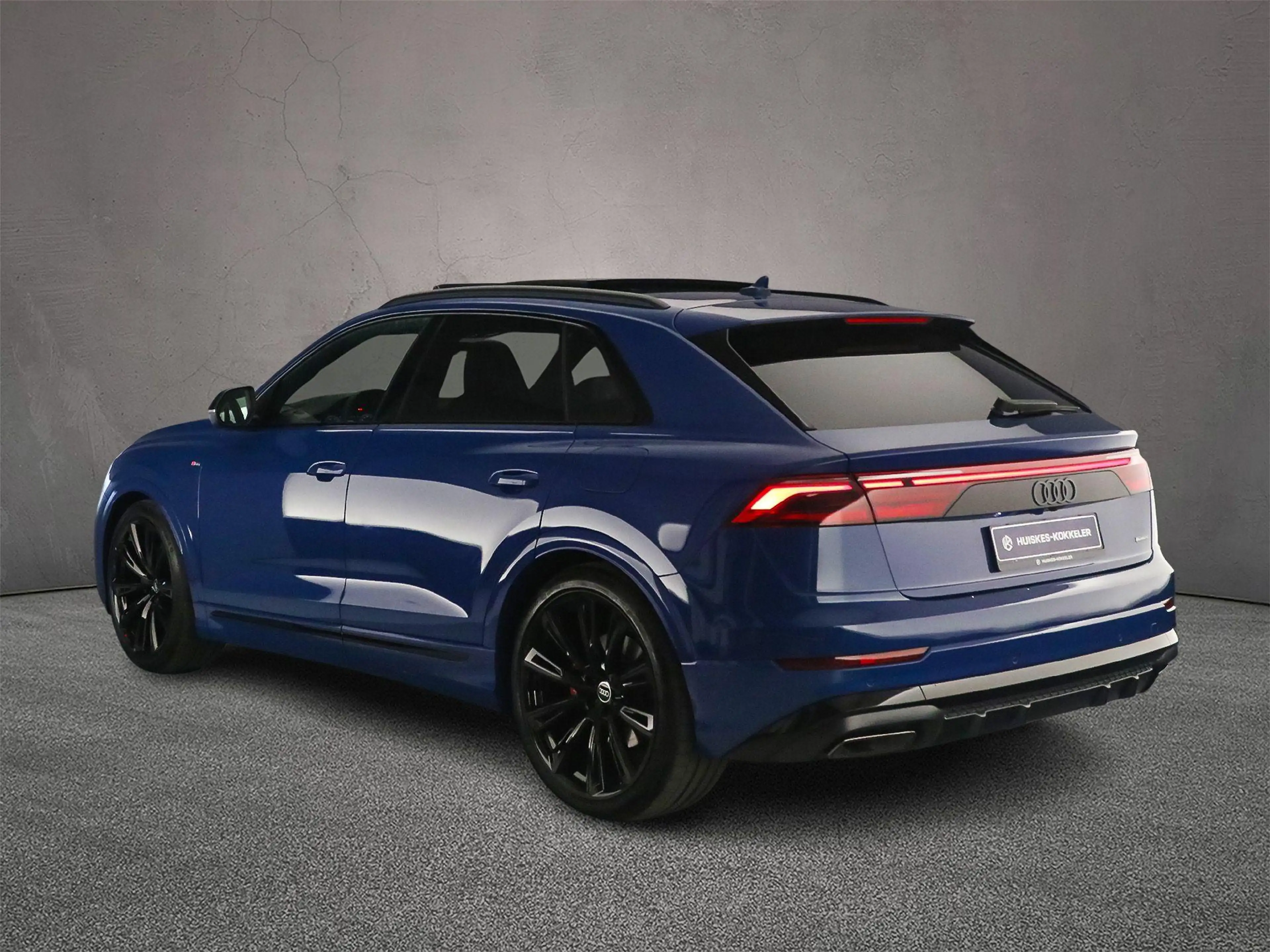 Audi Q8 60 TFSI e quattro Pro Line S Competition | Achtera — photo 3
