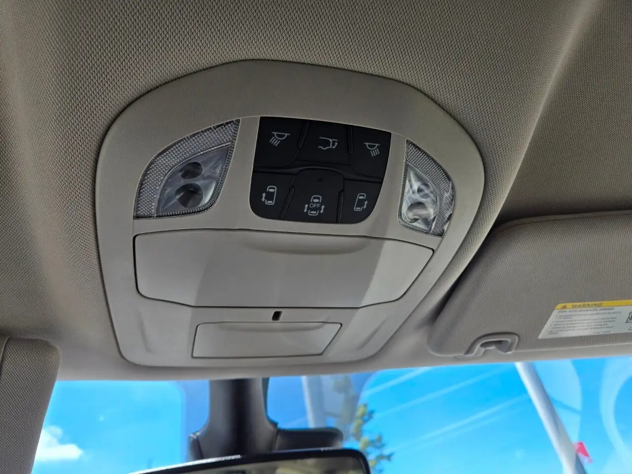 Chrysler Grand Caravan снимка Chrysler Grand Caravan