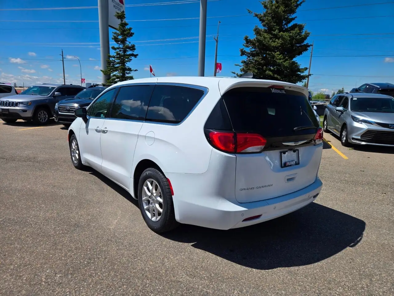 Chrysler Grand Caravan снимка Chrysler Grand Caravan