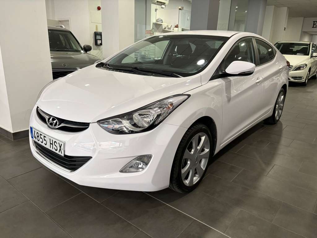 Hyundai ELANTRA 1.6 MPI GL Comfort - foto 1