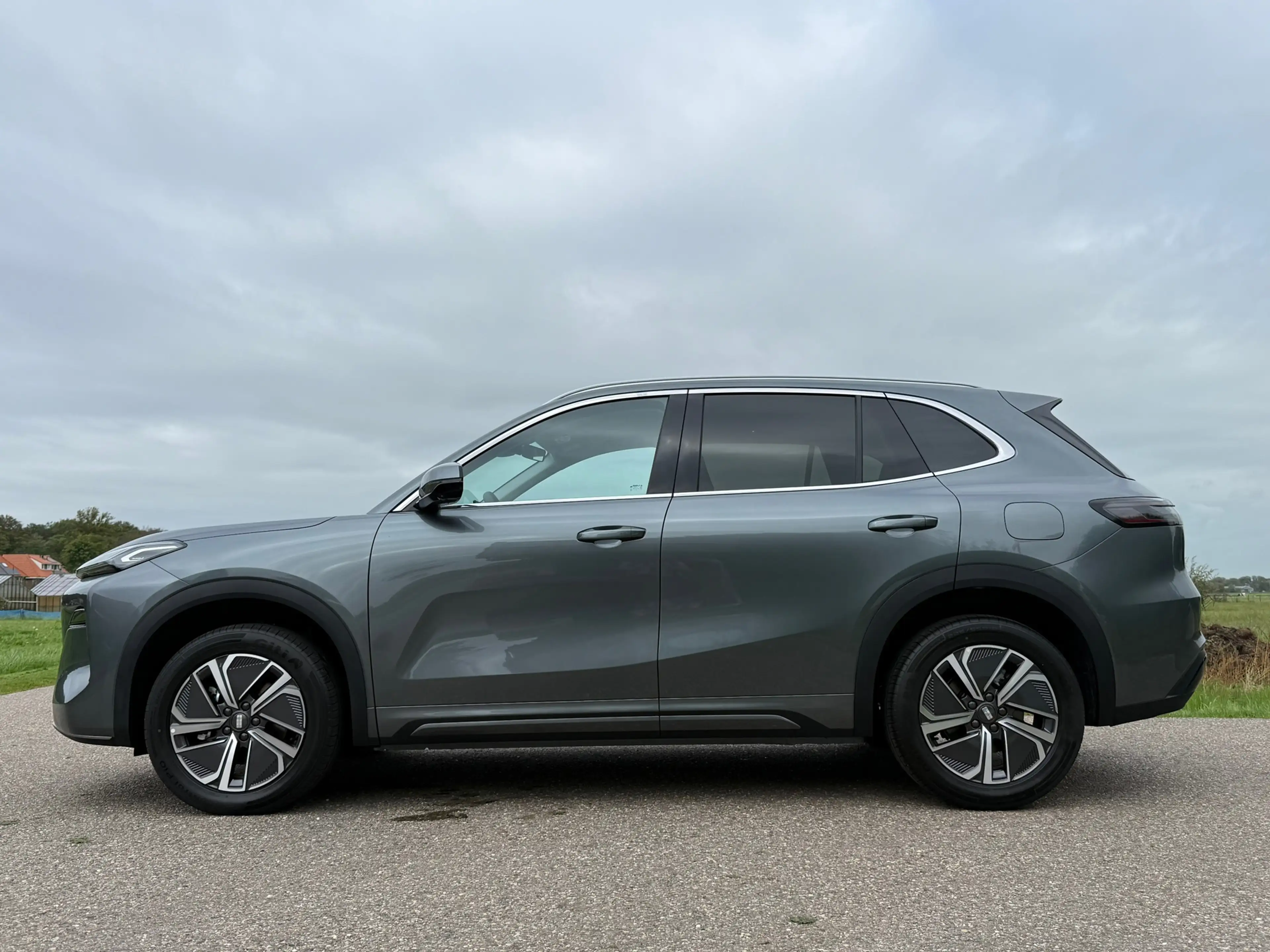 Geely Starray EM-i 1.5 Pro Plug-in Hybrid Automaat / NIEUW! / 360 Cam — photo 3