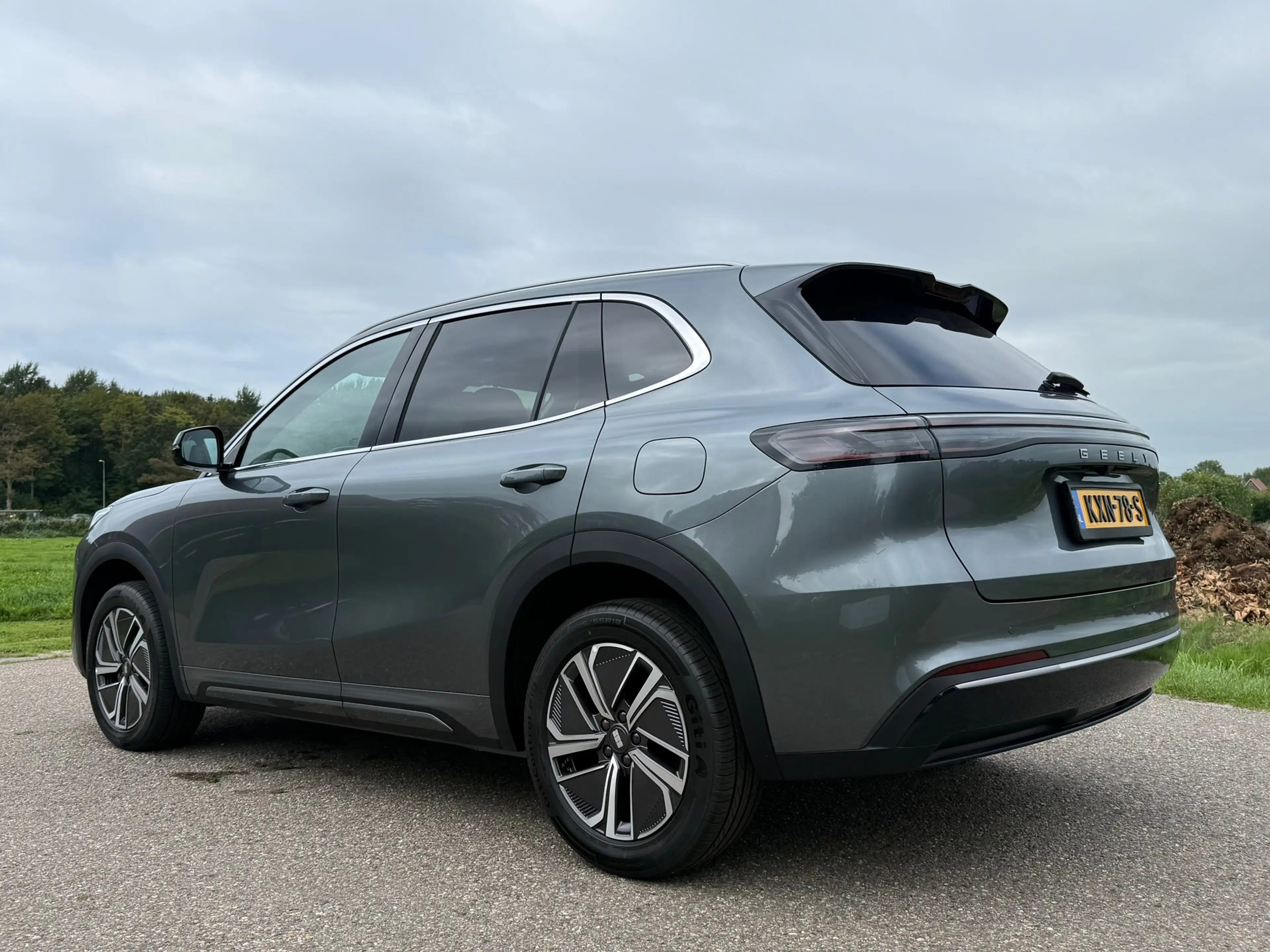 Geely Starray EM-i 1.5 Pro Plug-in Hybrid Automaat / NIEUW! / 360 Cam — photo 4