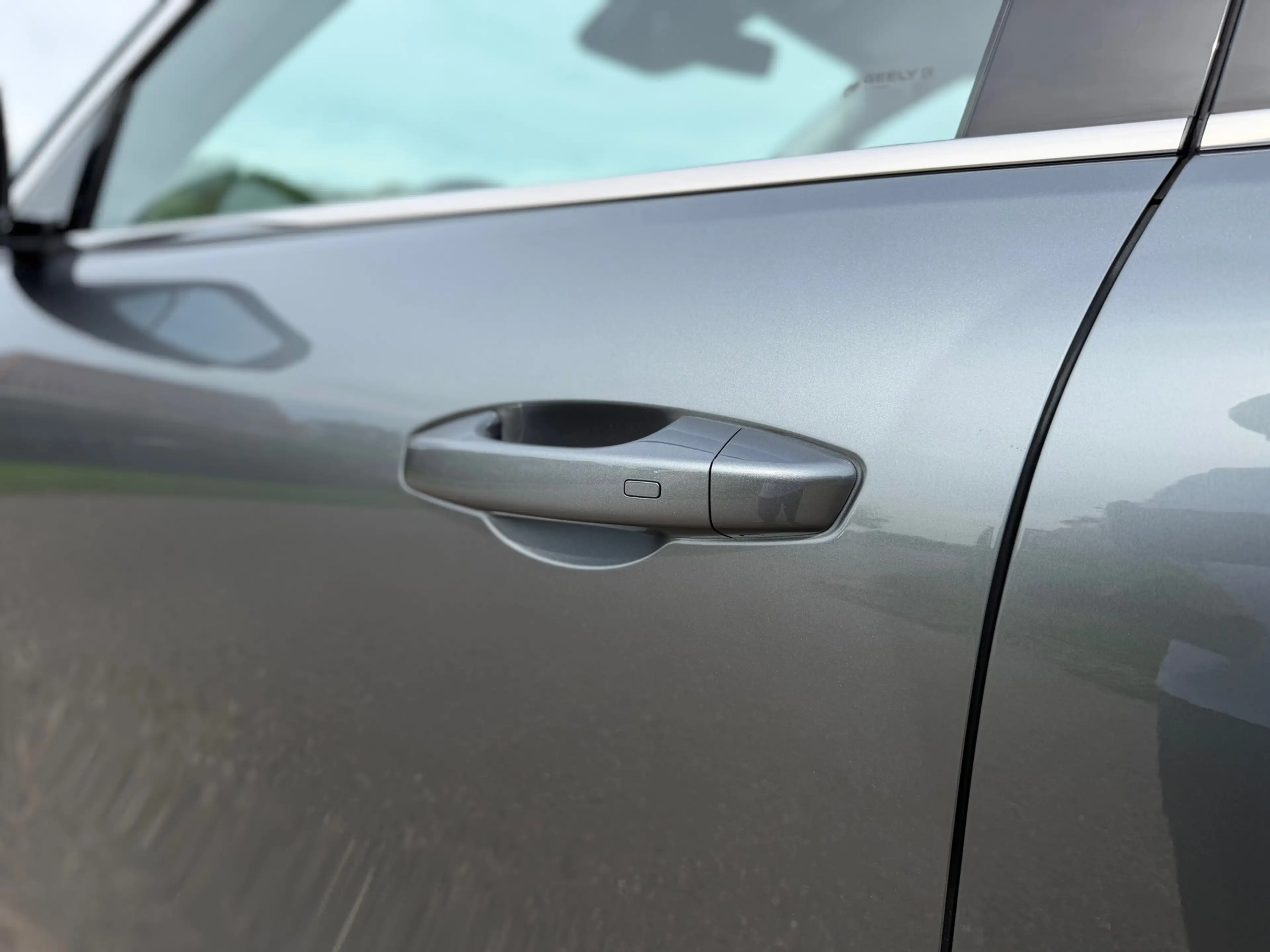 Geely Starray EM-i 1.5 Pro Plug-in Hybrid Automaat / NIEUW! / 360 Cam — photo 29