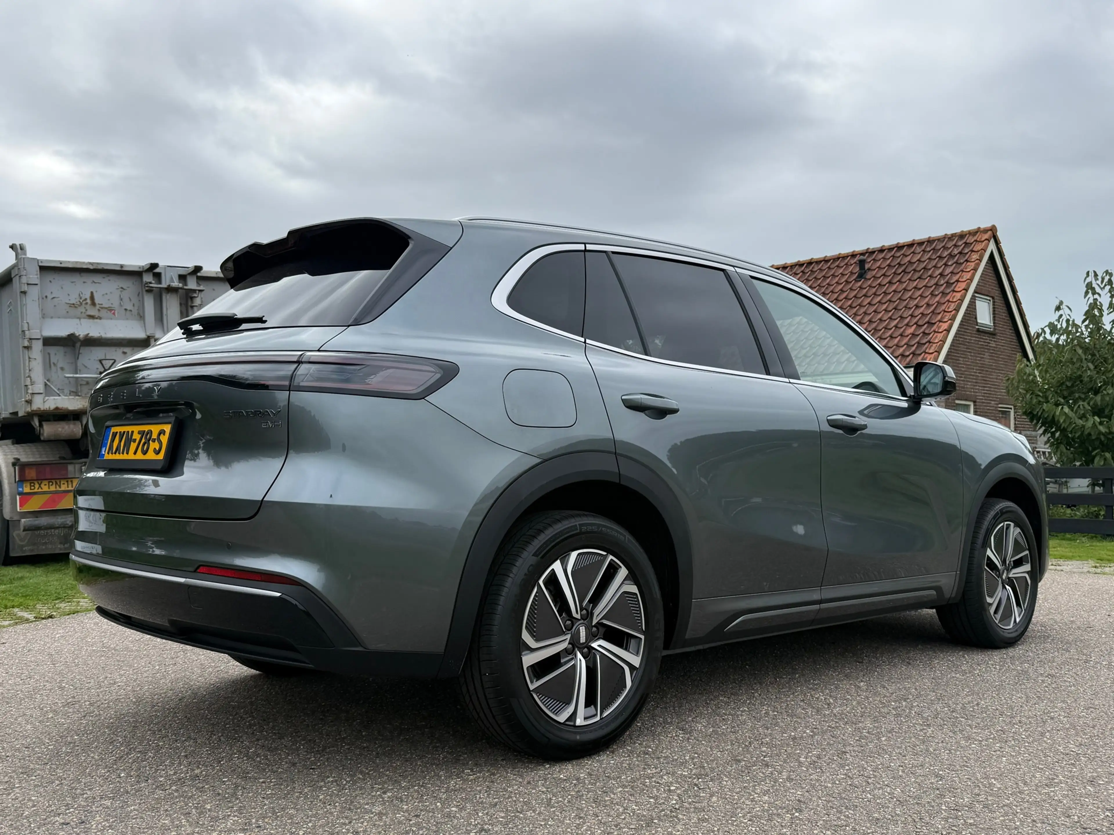Geely Starray EM-i 1.5 Pro Plug-in Hybrid Automaat / NIEUW! / 360 Cam — photo 31