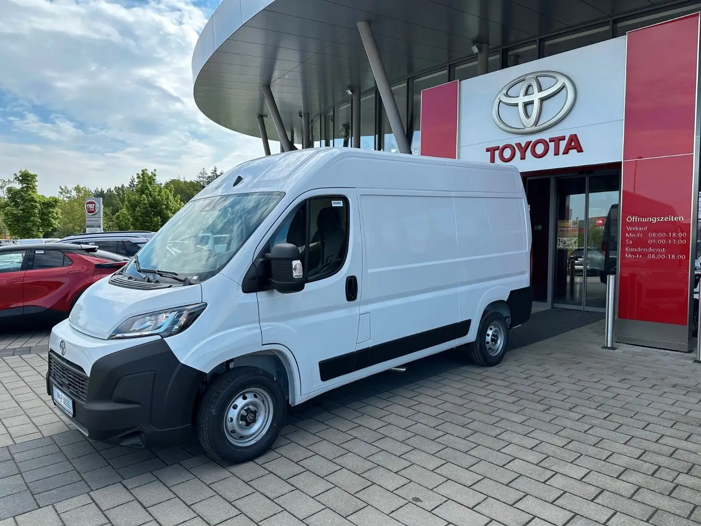 Toyota Proace Max H2 Kasten 35 L2H2 BlueHDi 140 Work Weiß - 2