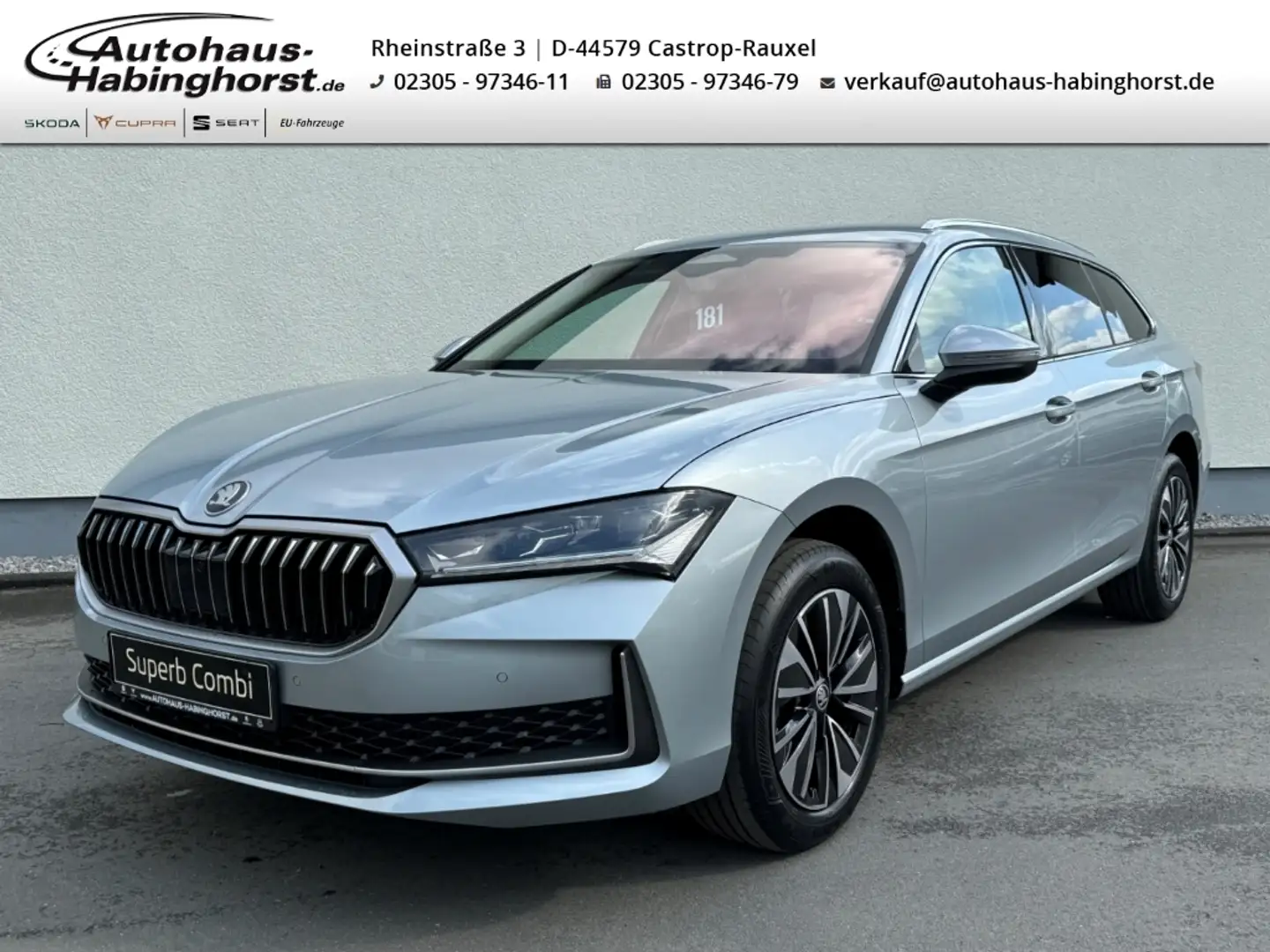 Skoda Superb IV Combi  2.0 TDI DSG Selection AHK Standhzg Matri Silber - 1