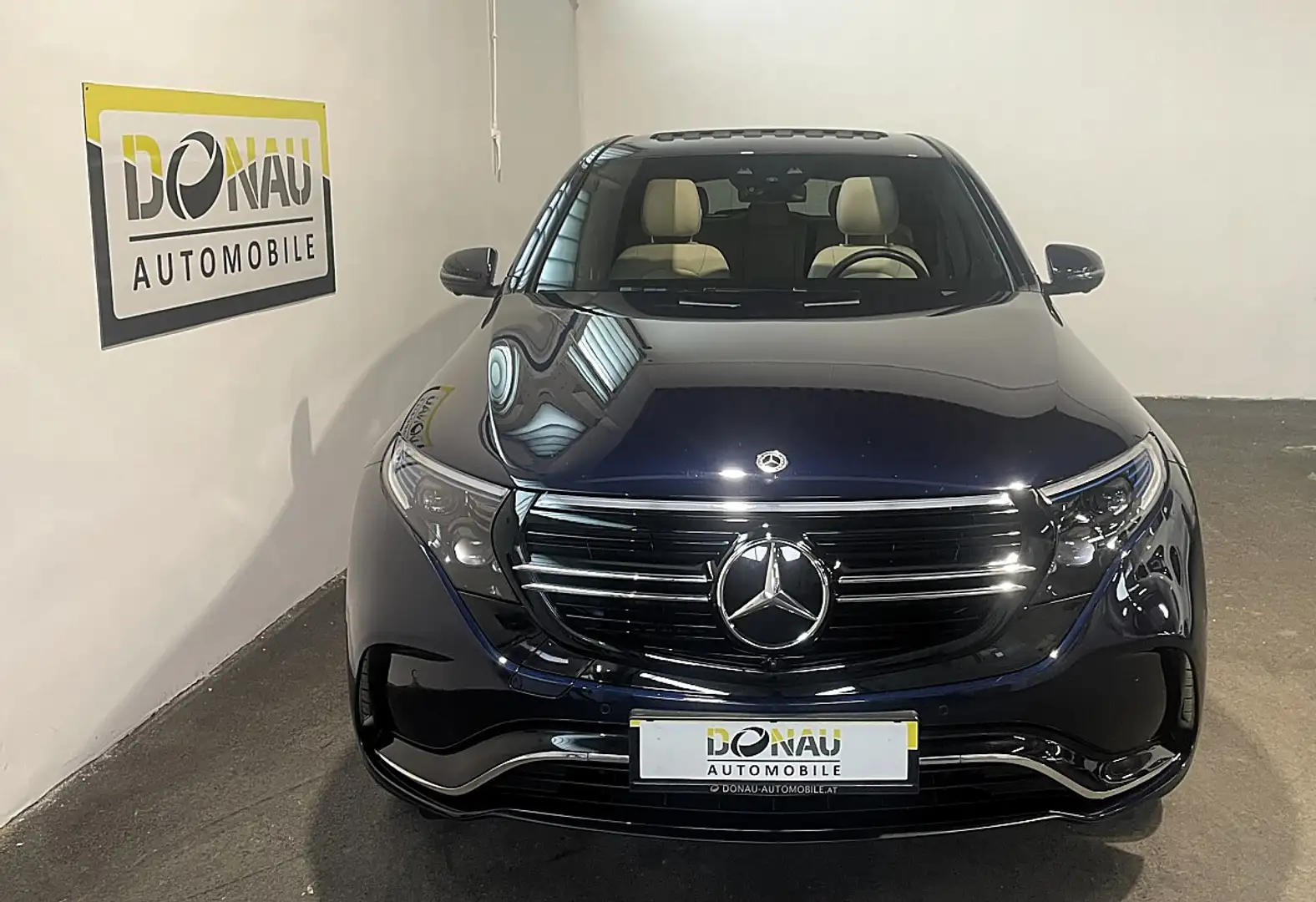 Mercedes-Benz EQC 400 4MATIC AMG Line Blau - 2