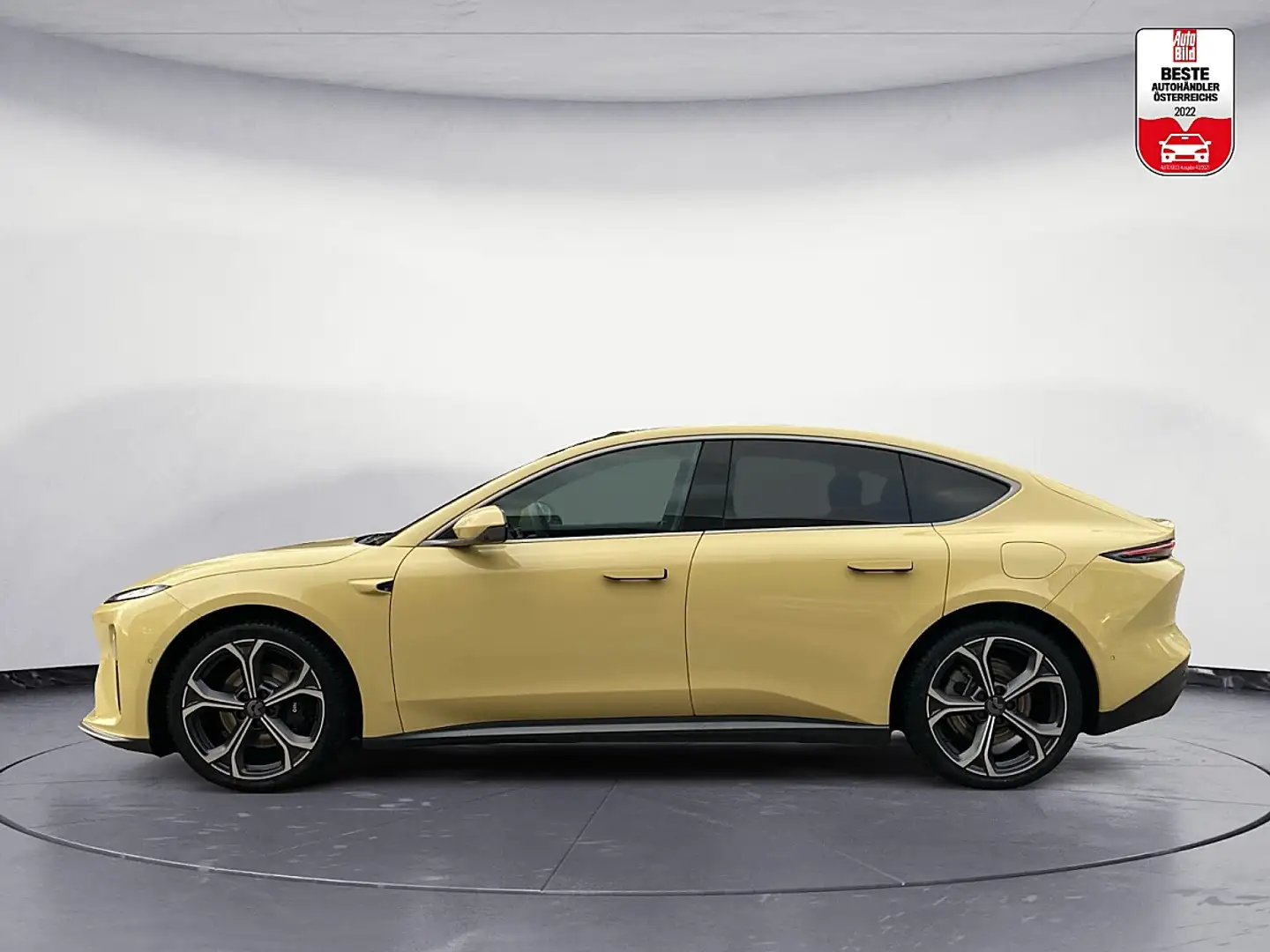 NIO ET5 Longe Range 100 kWh Gelb - 2
