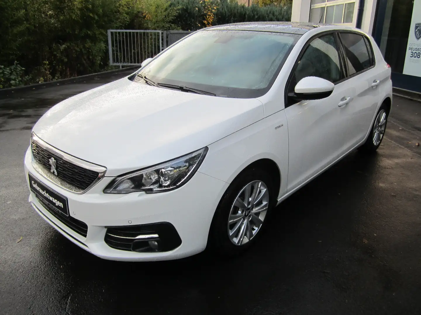 Peugeot 308 Style PureTech 130 Weiß - 2