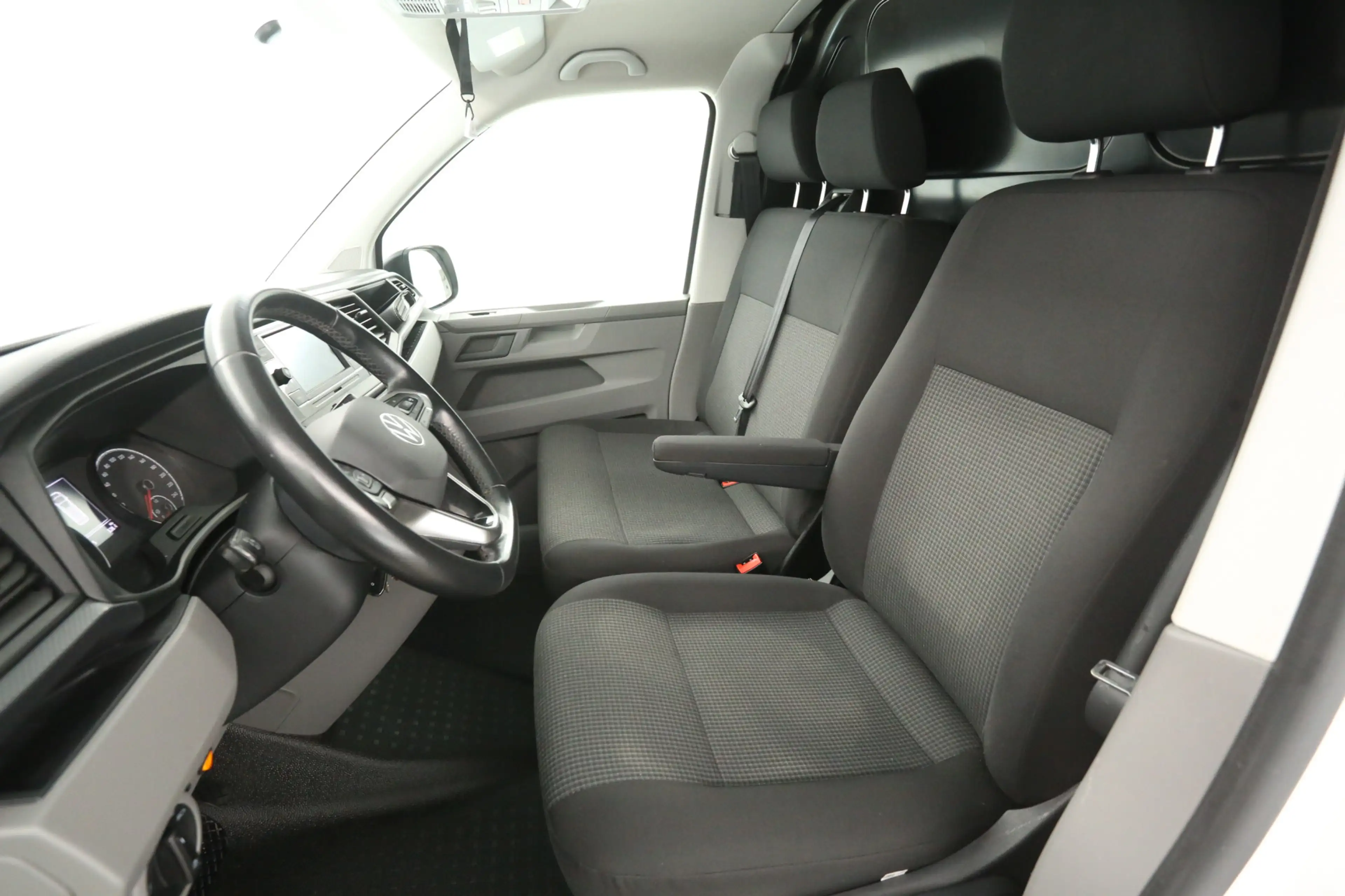 Volkswagen Transporter 2.0 TDI L2H1 150PK DSG | Automaat | Airco | Cruise — photo 10