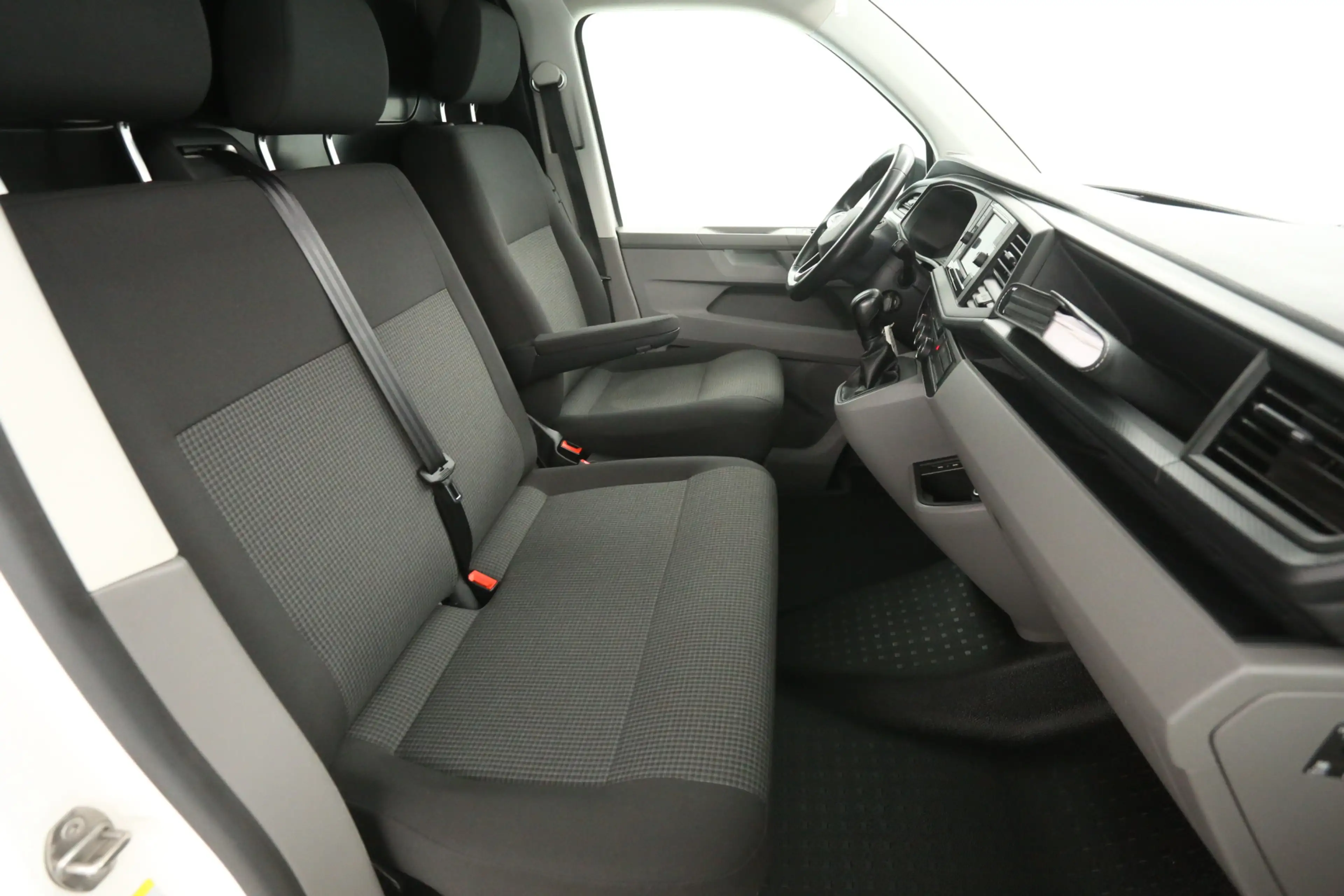 Volkswagen Transporter 2.0 TDI L2H1 150PK DSG | Automaat | Airco | Cruise — photo 11