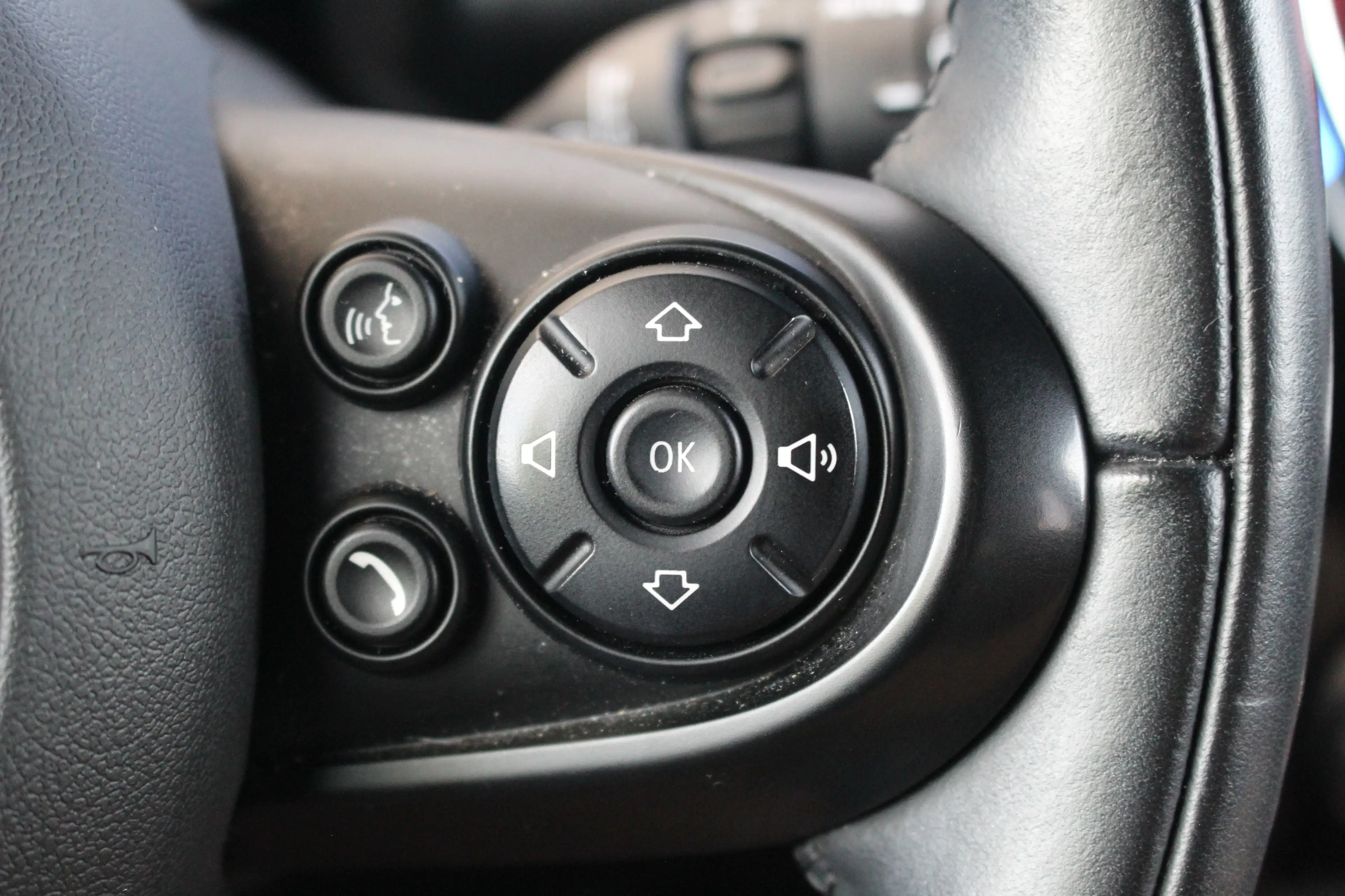 MINI Cooper Countryman 1.5 Chili — photo 13