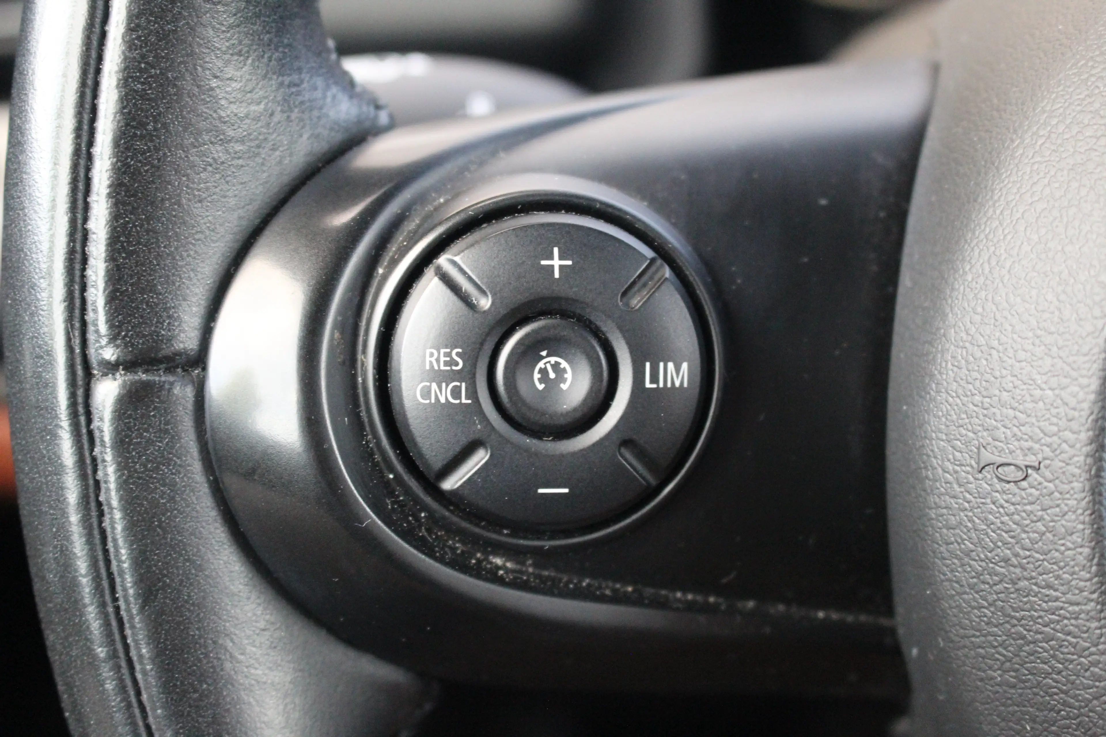 MINI Cooper Countryman 1.5 Chili — photo 12