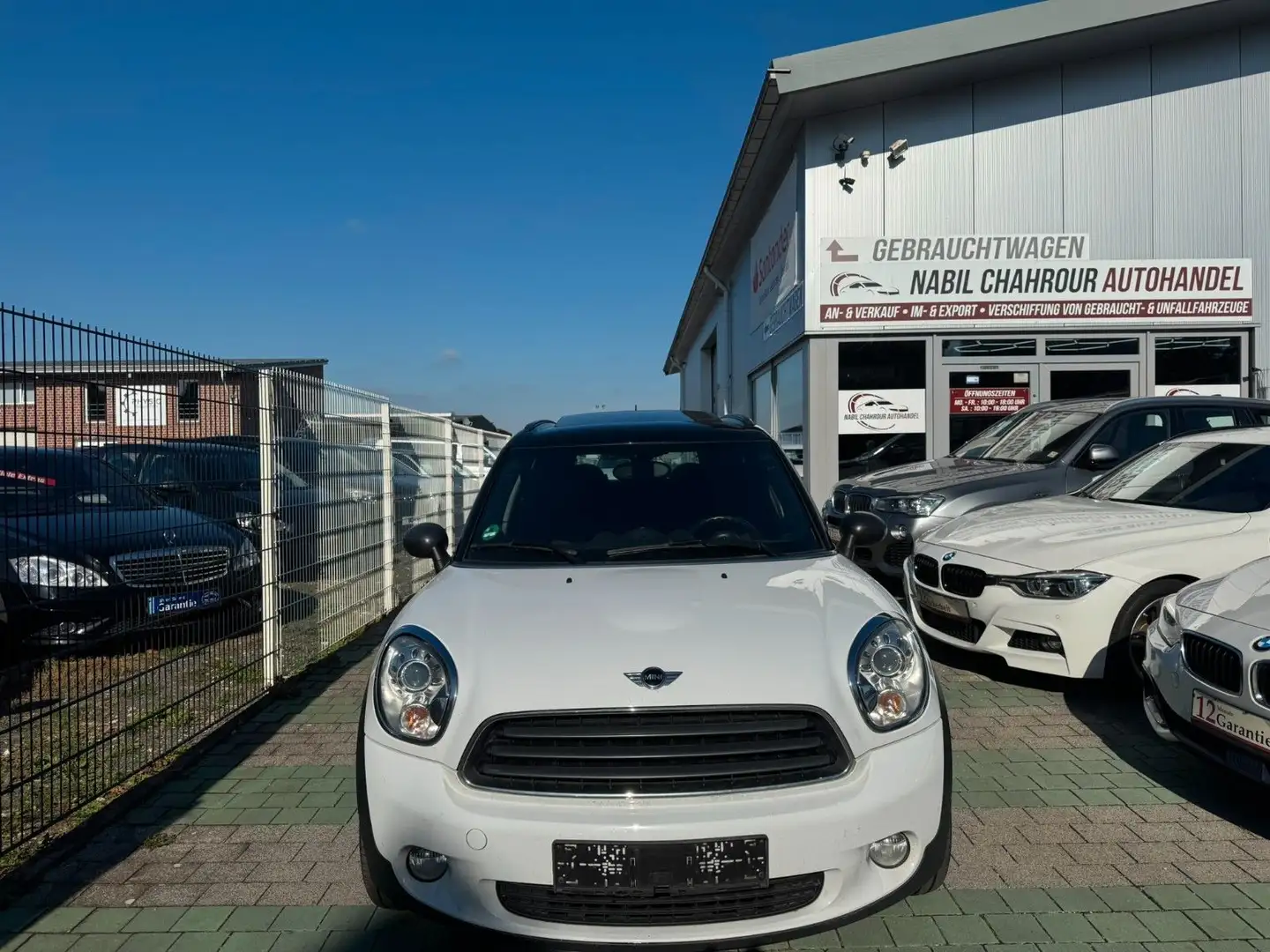 MINI Cooper D COOPER D Countryman All4 Panorama Klima Blanc - 2