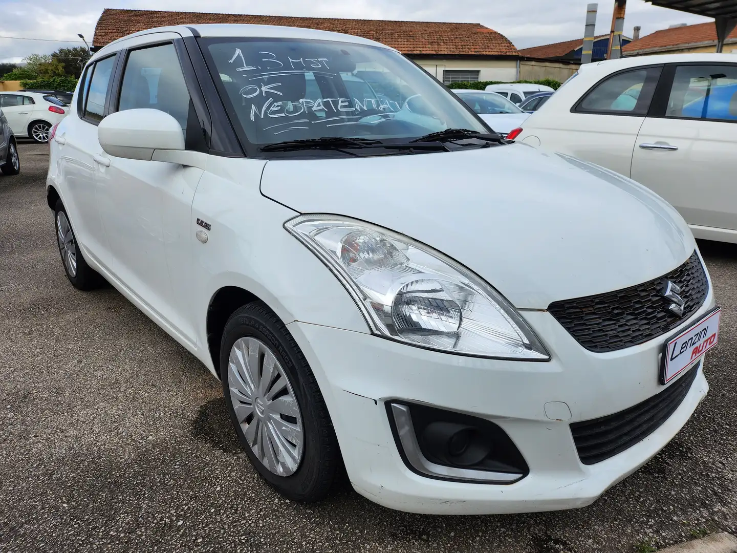 Suzuki Swift Swift 5p 1.3 ddis B-Easy Weiß - 2