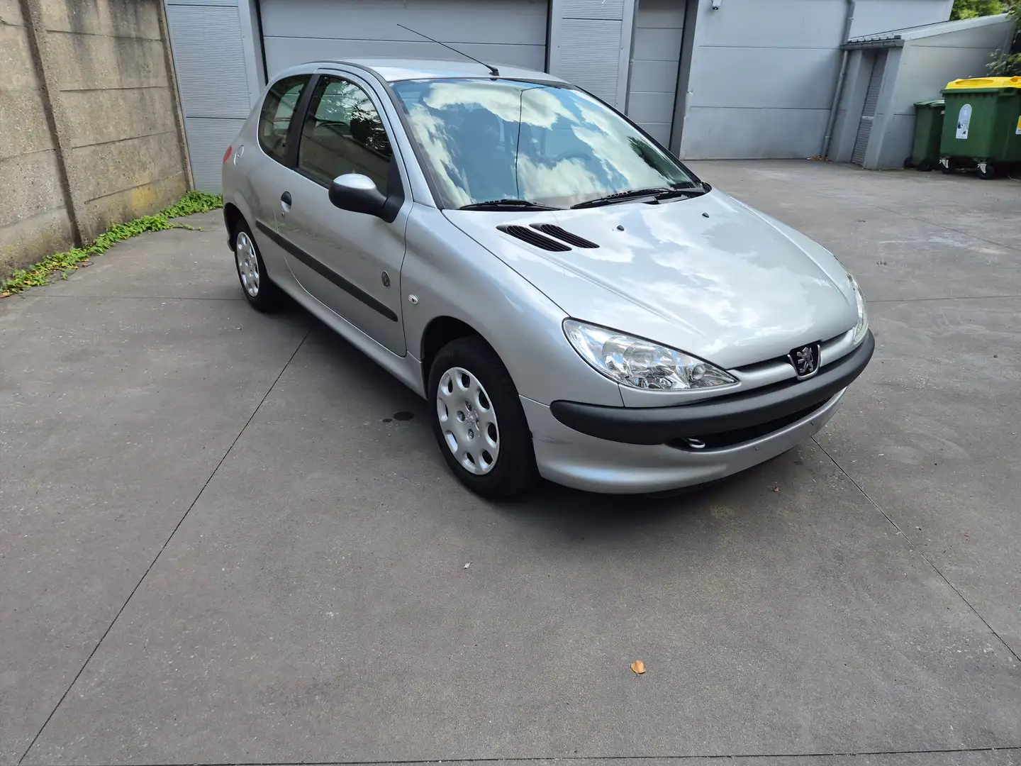 Peugeot 206 1.1i X-Design 33000km, Impec, Garantie 12 mois. Grijs - 2
