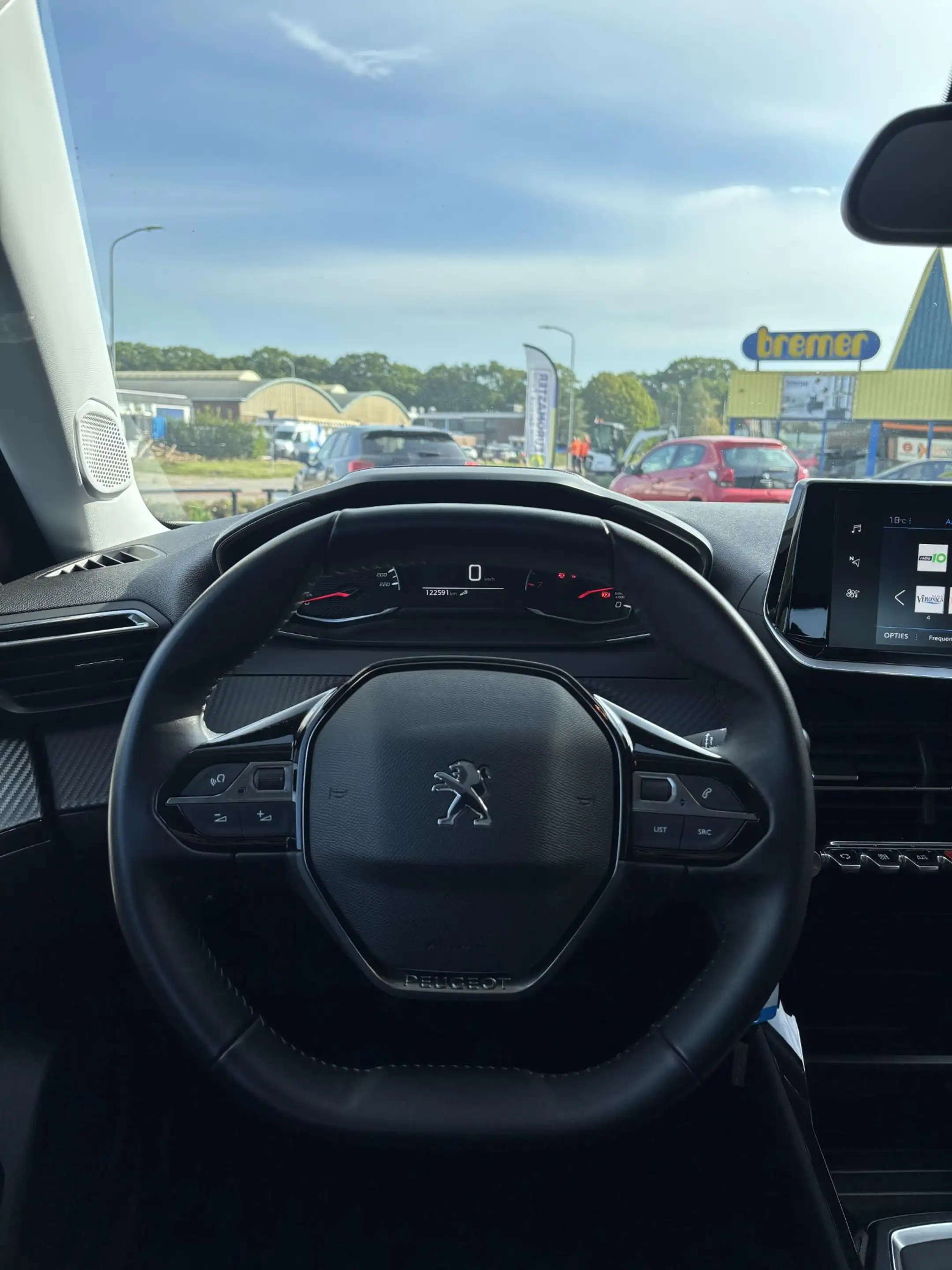 Peugeot 2008 1.2 PureTech Blue Lease Active |Cruise control|Nav — photo 6