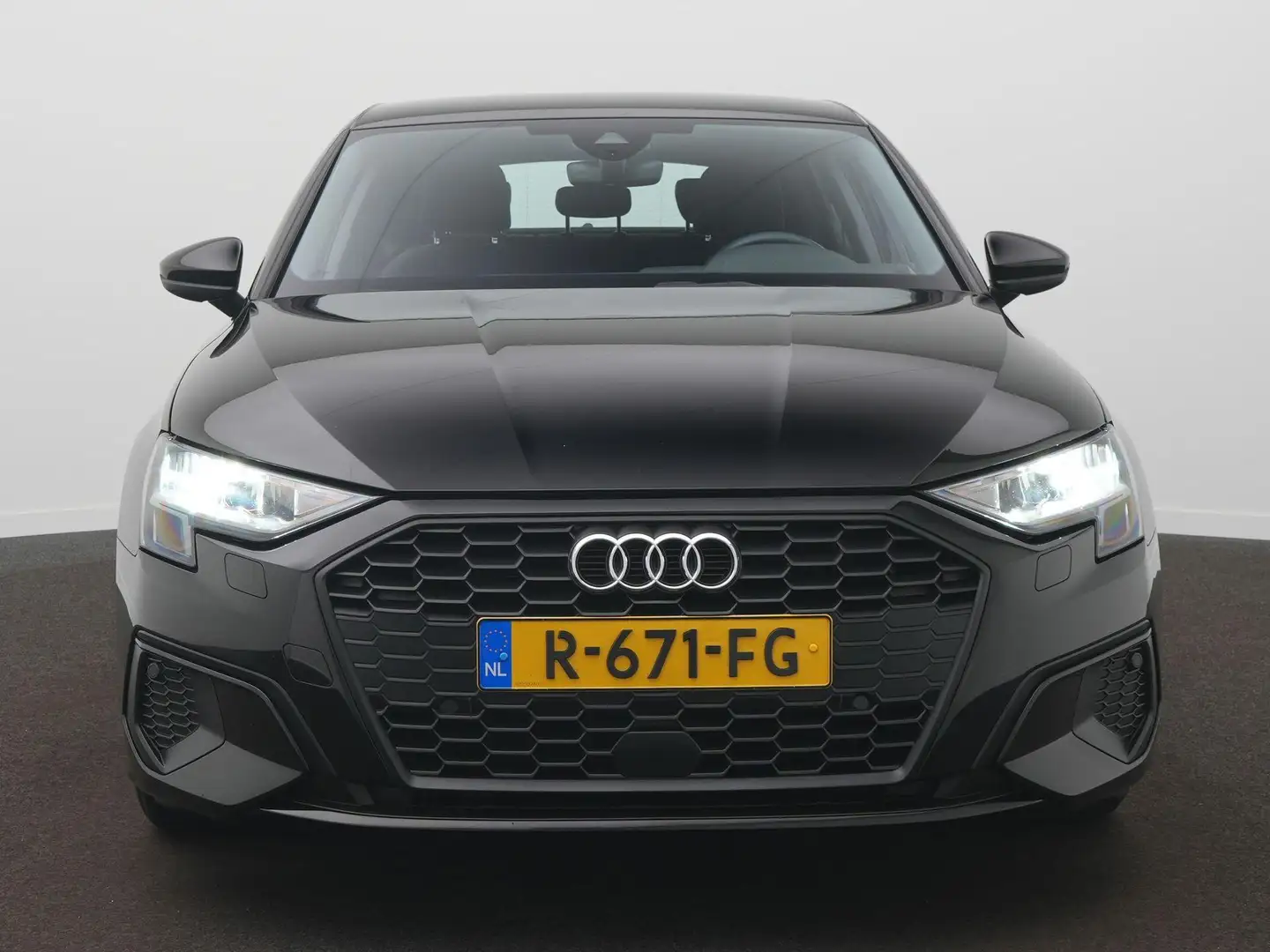 Audi A3 Sportback 30 TFSI Pro Line | Climate | Carplay | C Zwart - 2