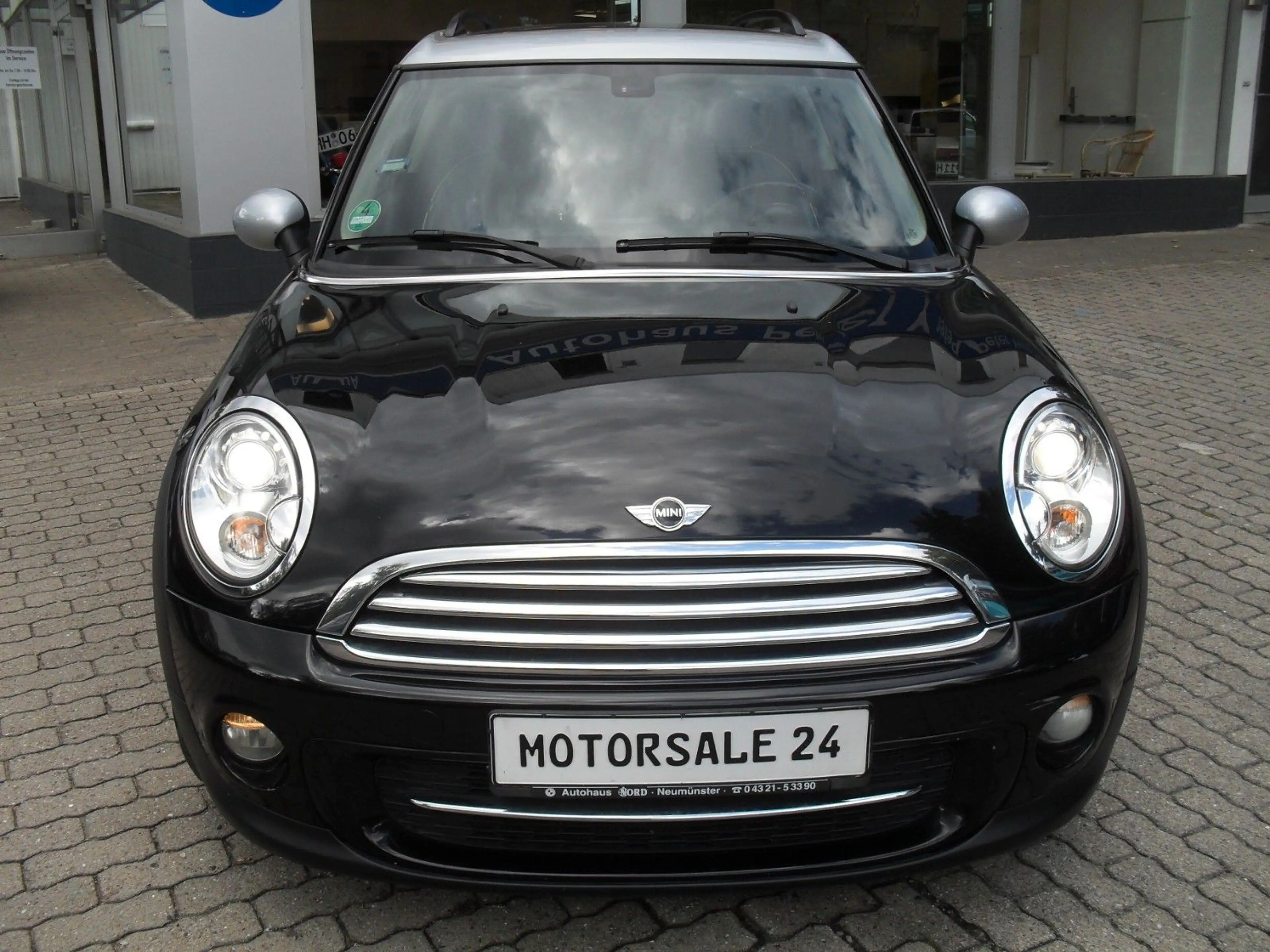 MINI Cooper D Clubman Cooper D 8-fach bereift