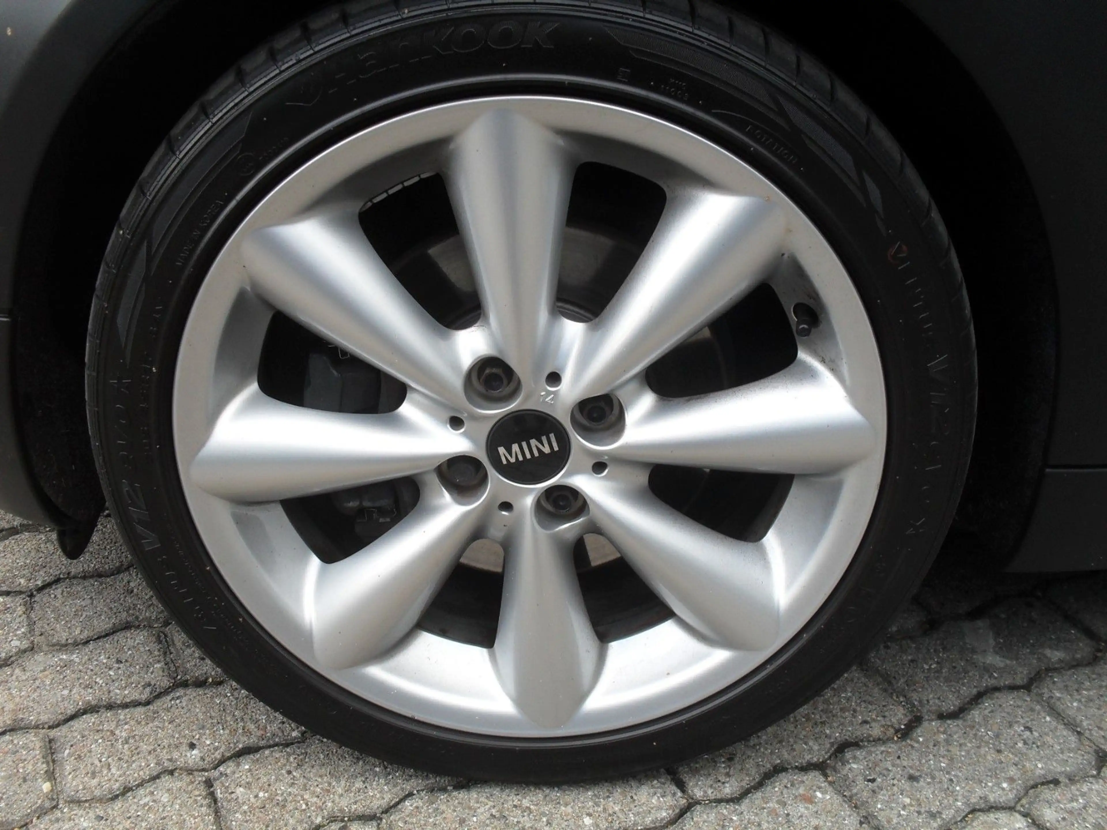 MINI Cooper D Clubman Cooper D 8-fach bereift — photo 15