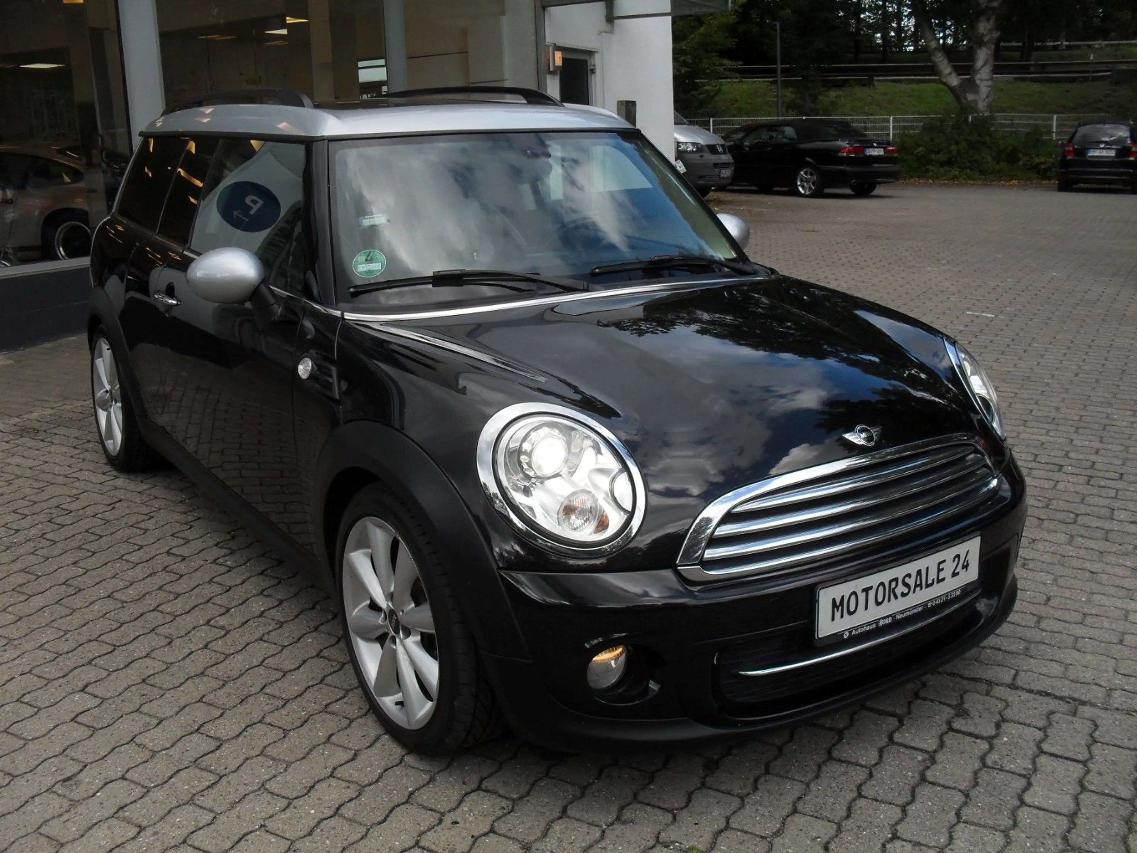MINI Cooper D Clubman Cooper D 8-fach bereift — photo 2