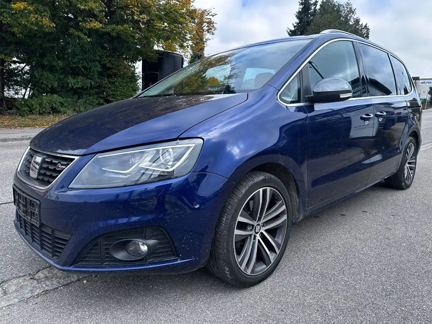 SEAT Alhambra FR-Line NAVI/ACC/PANO/1.Hd Rot - 2