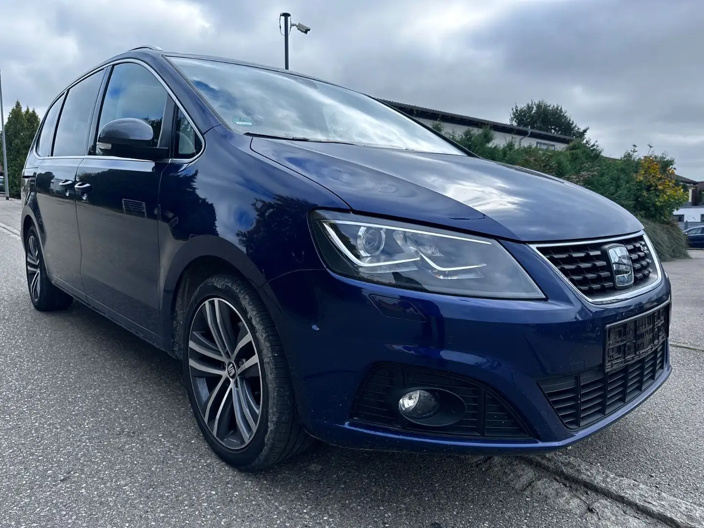 SEAT Alhambra FR-Line NAVI/ACC/PANO/1.Hd Rot - 1