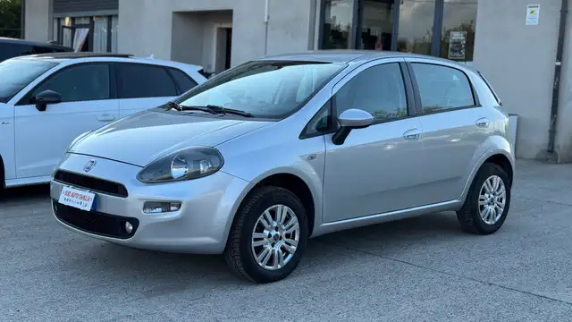 Fiat Punto Punto III 2012 5p 1.4 natural power Easy