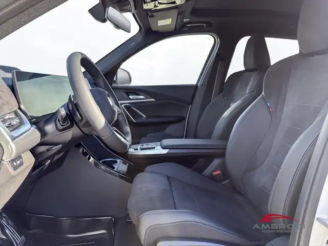 BMW X1 view 10