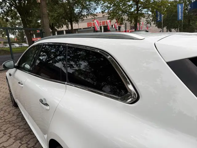 Renault Talisman view 18