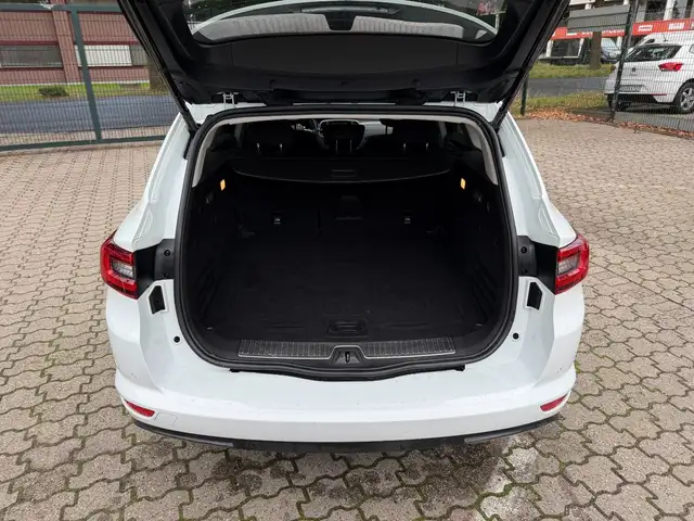 Renault Talisman view 27