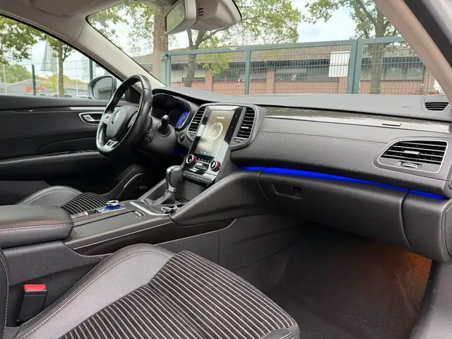 Renault Talisman view 25
