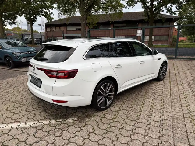 Renault Talisman view 5