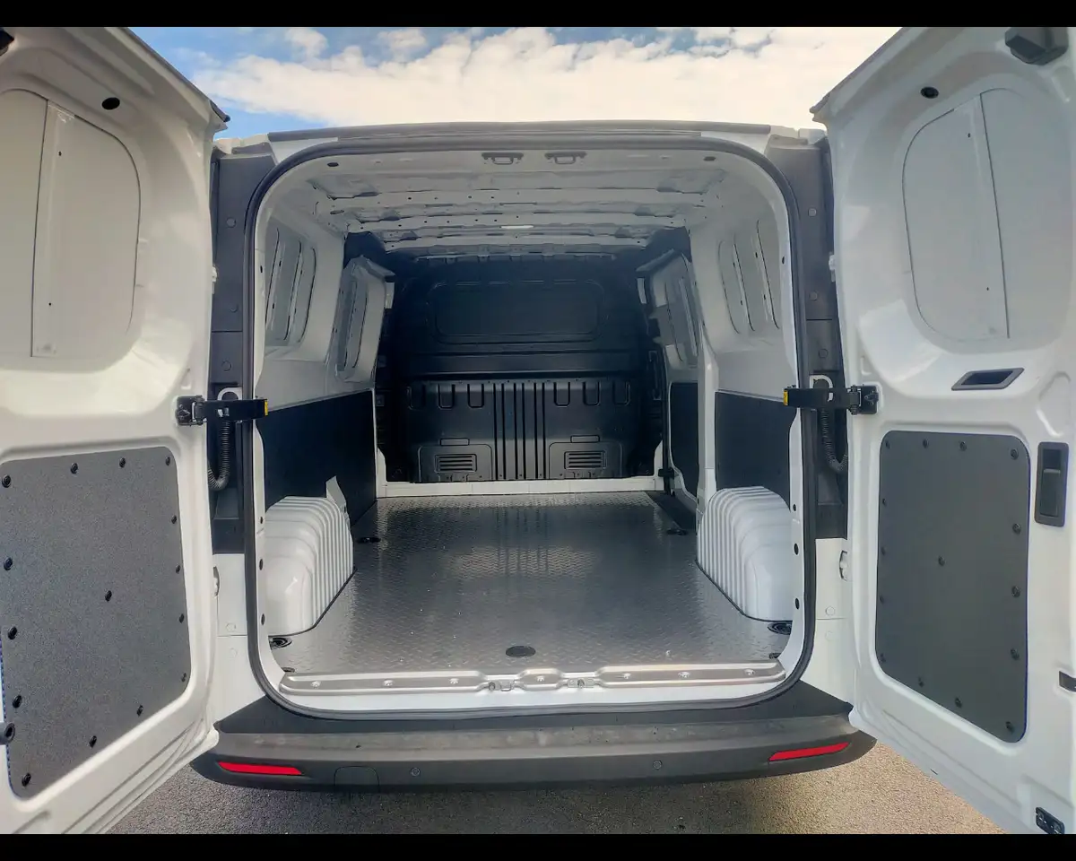 Maxus Deliver 9 2026