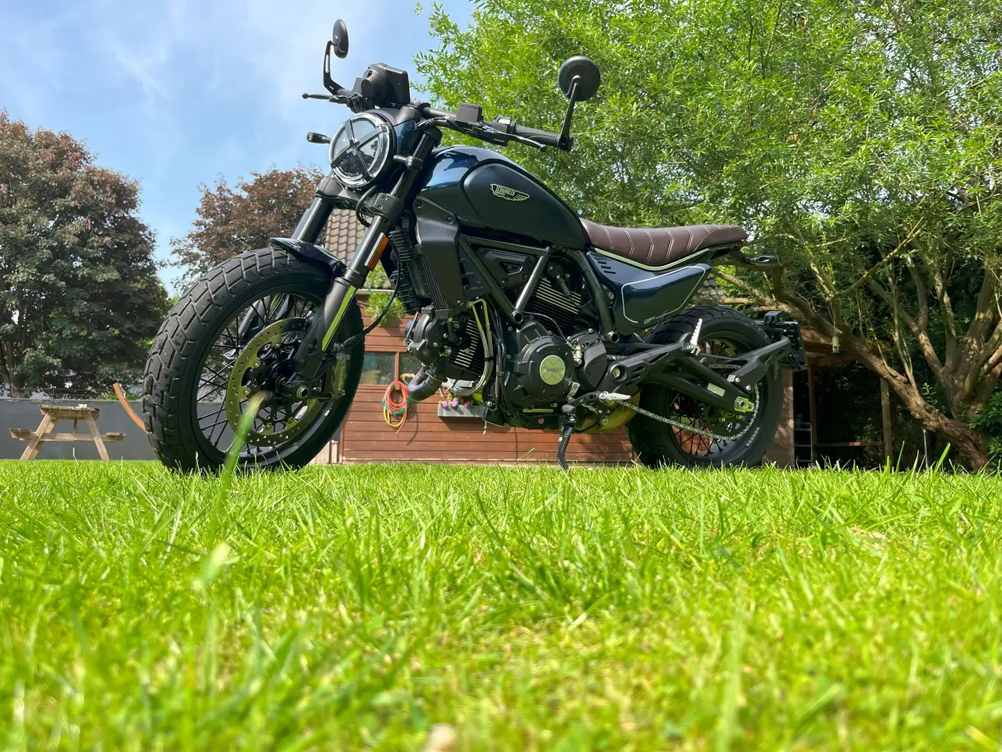 Ducati Scrambler Nightshift Azul - 1