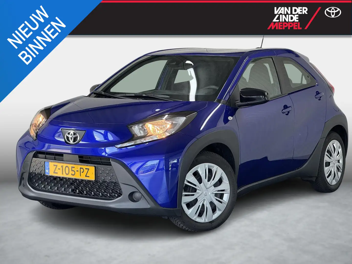 Toyota Aygo X 1.0 VVT-i MT Play All Season banden Apple Carplay Blauw - 1